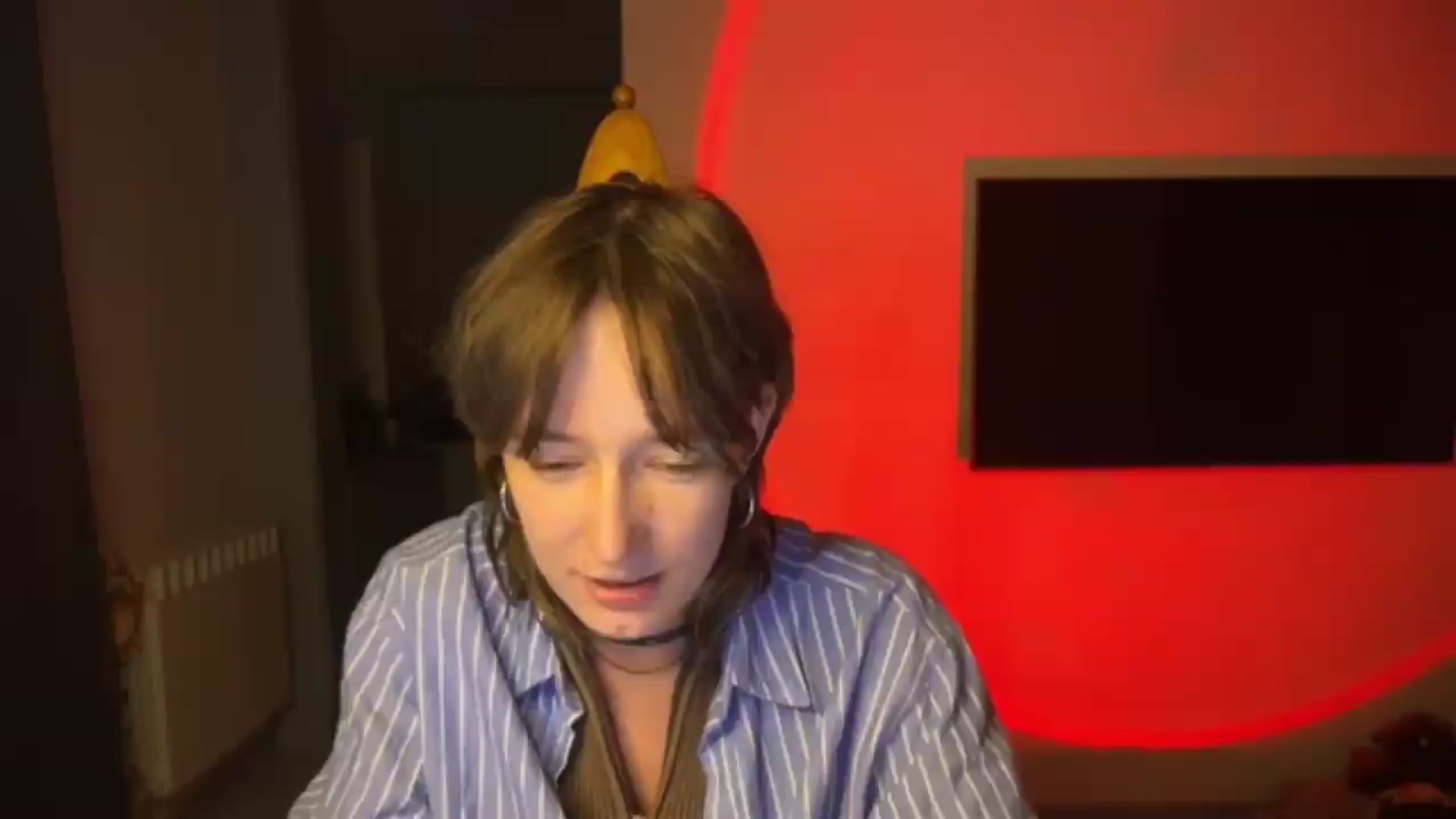 Gallery image thumbnail from LoooneyTunes's myfreecams stream on, 08/14/2026, 21:43 image 6 of 20