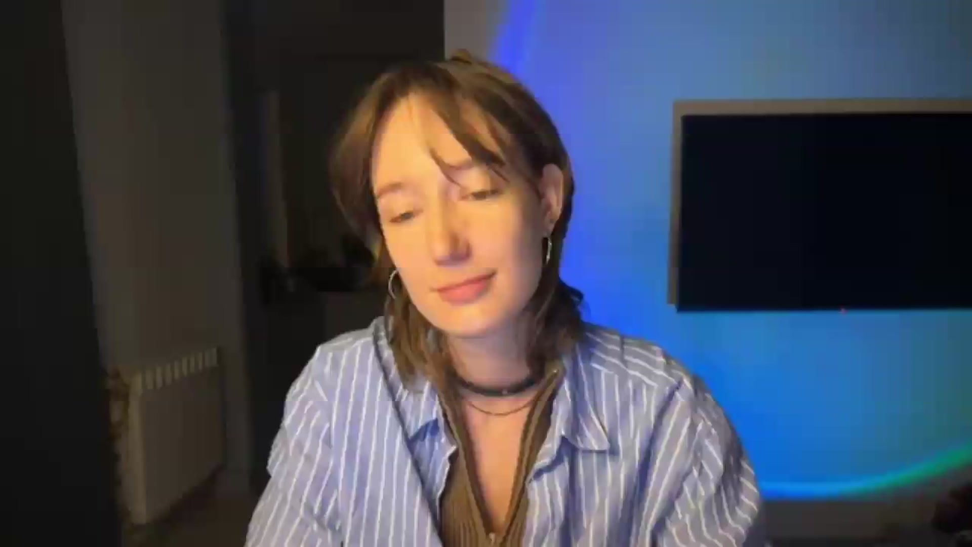 Gallery image thumbnail from LoooneyTunes's myfreecams stream on, 08/14/2026, 22:57 image 6 of 20
