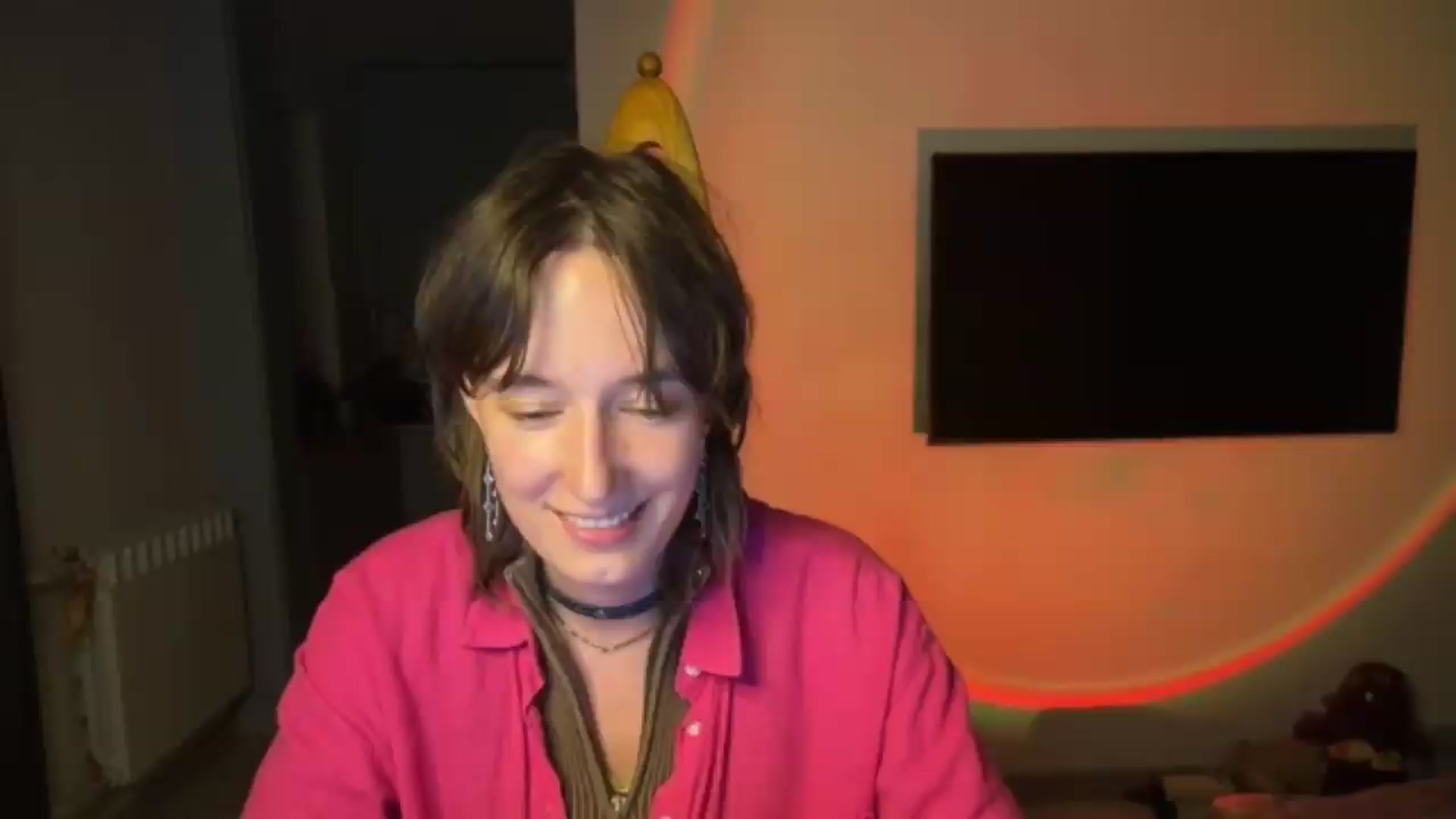 Gallery image thumbnail from LoooneyTunes's myfreecams stream on, 08/17/2026, 21:12 image 14 of 20