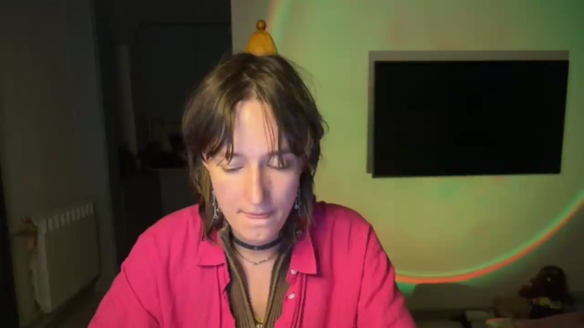 Gallery image thumbnail from LoooneyTunes's myfreecams stream on, 08/17/2026, 21:12 image 18 of 20