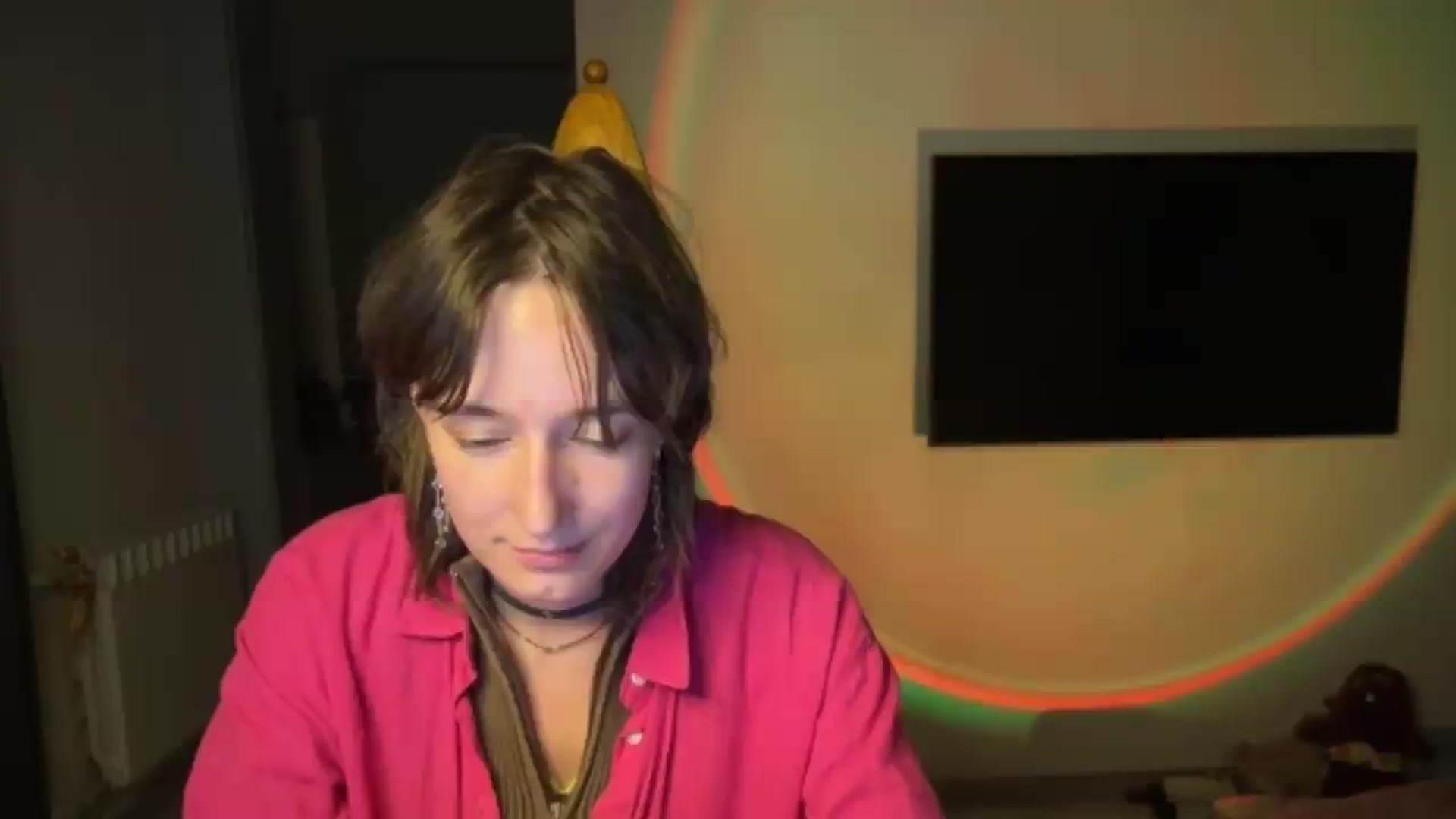 Gallery image thumbnail from LoooneyTunes's myfreecams stream on, 08/17/2026, 21:12 image 4 of 20