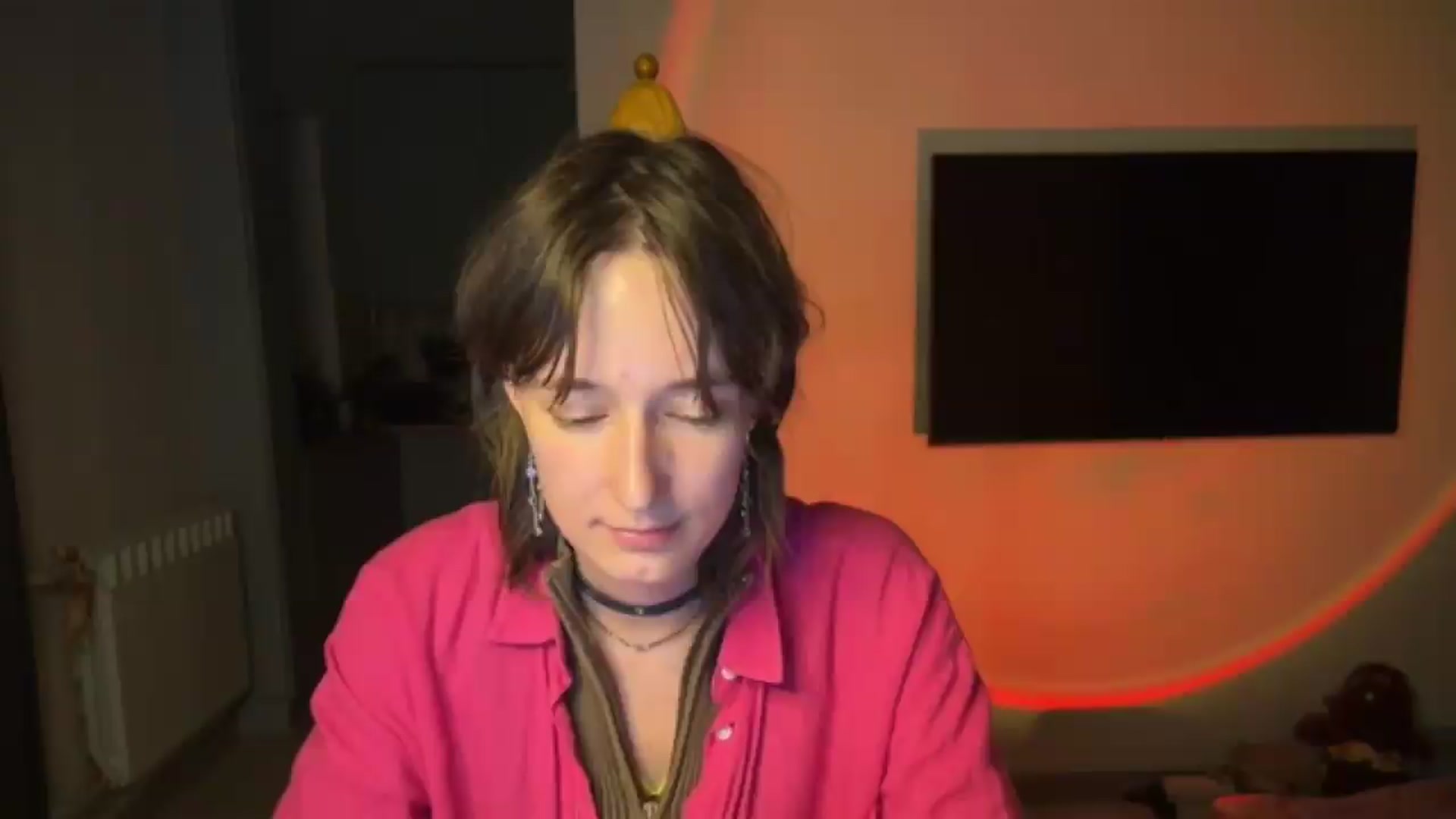 Gallery image thumbnail from LoooneyTunes's myfreecams stream on, 08/17/2026, 21:12 image 6 of 20