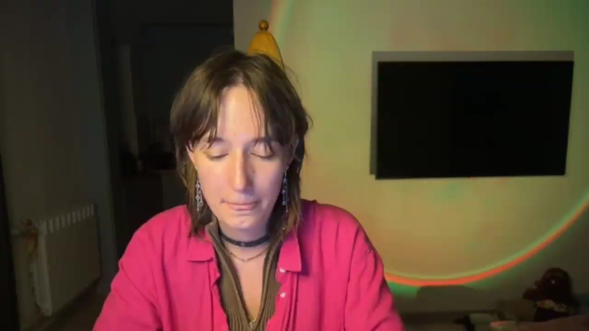 Gallery image thumbnail from LoooneyTunes's myfreecams stream on, 08/17/2026, 21:12 image 17 of 20