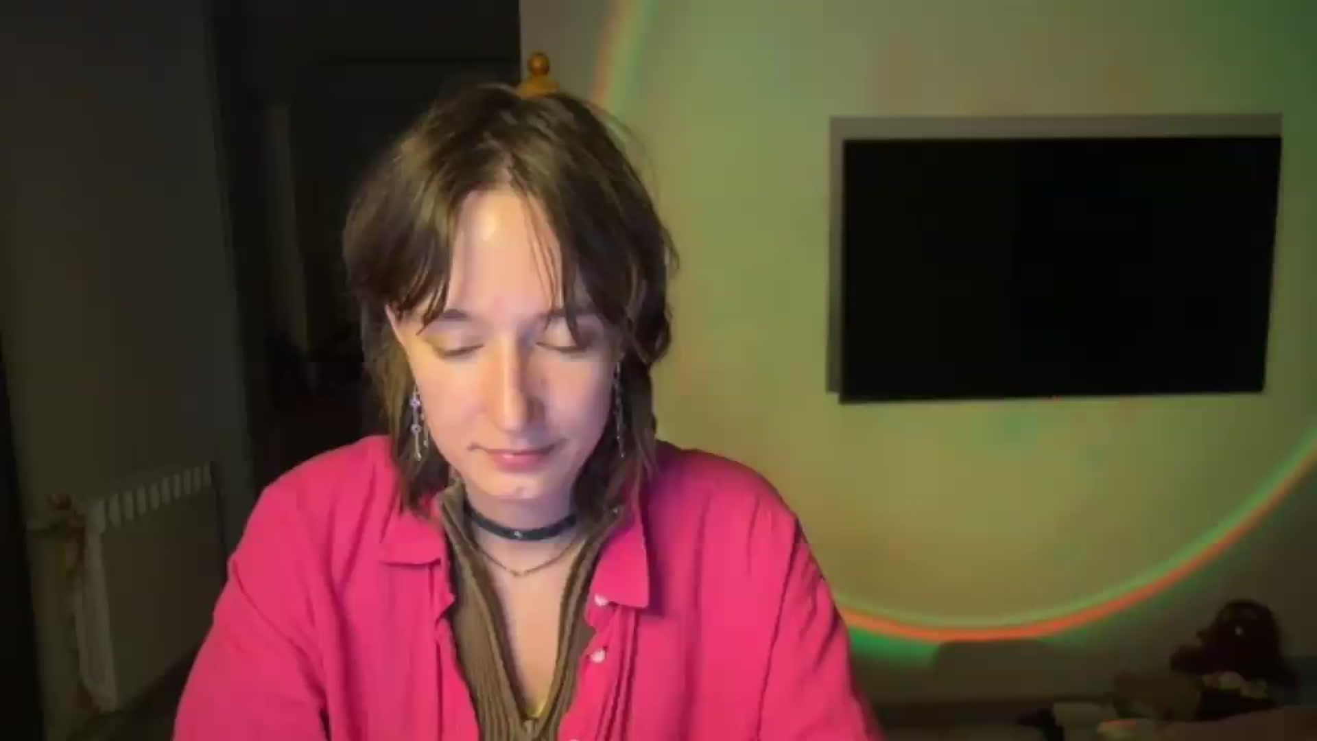 Gallery image thumbnail from LoooneyTunes's myfreecams stream on, 08/17/2026, 21:12 image 3 of 20