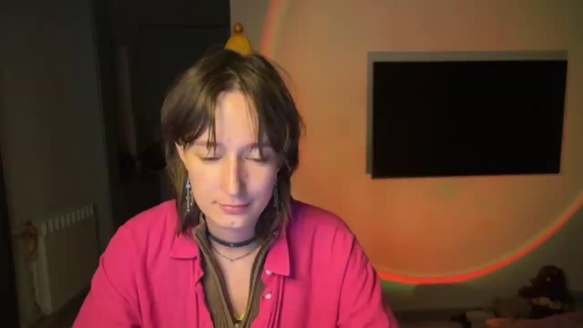 Gallery image thumbnail from LoooneyTunes's myfreecams stream on, 08/17/2026, 21:12 image 5 of 20