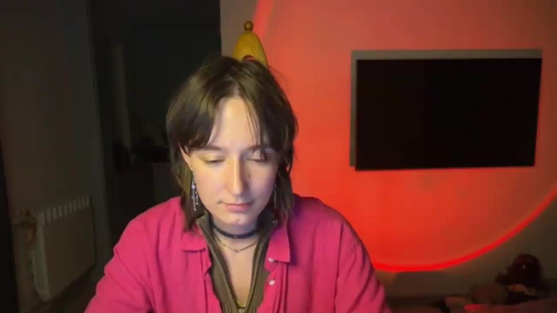 Gallery image thumbnail from LoooneyTunes's myfreecams stream on, 08/17/2026, 21:12 image 10 of 20