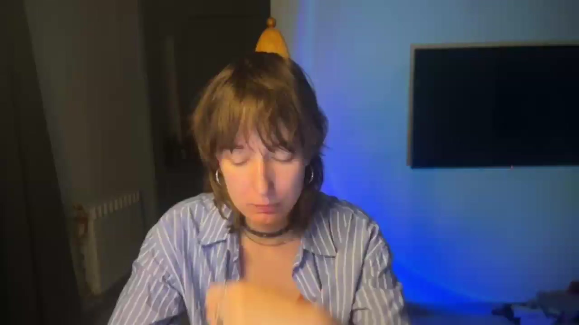 Gallery image thumbnail from LoooneyTunes's myfreecams stream on, 08/19/2026, 20:09 image 4 of 20