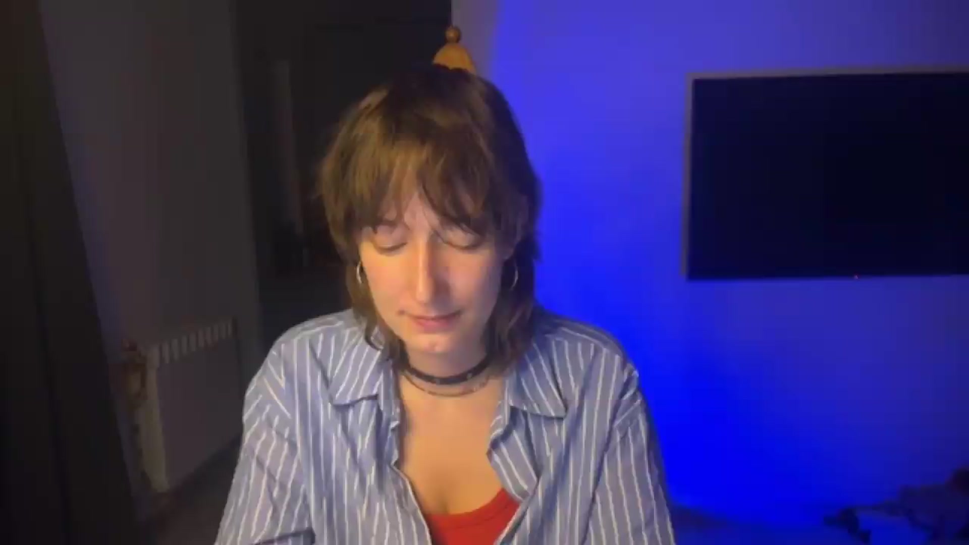Gallery image thumbnail from LoooneyTunes's myfreecams stream on, 08/19/2026, 20:09 image 14 of 20