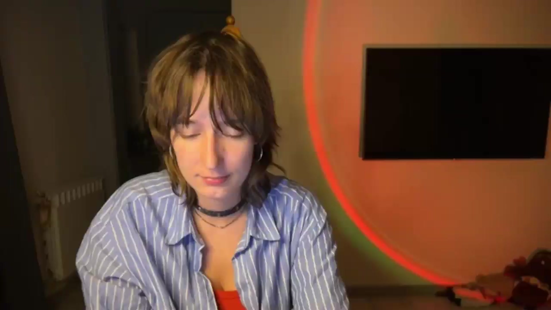 Gallery image thumbnail from LoooneyTunes's myfreecams stream on, 08/19/2026, 23:45 image 7 of 20