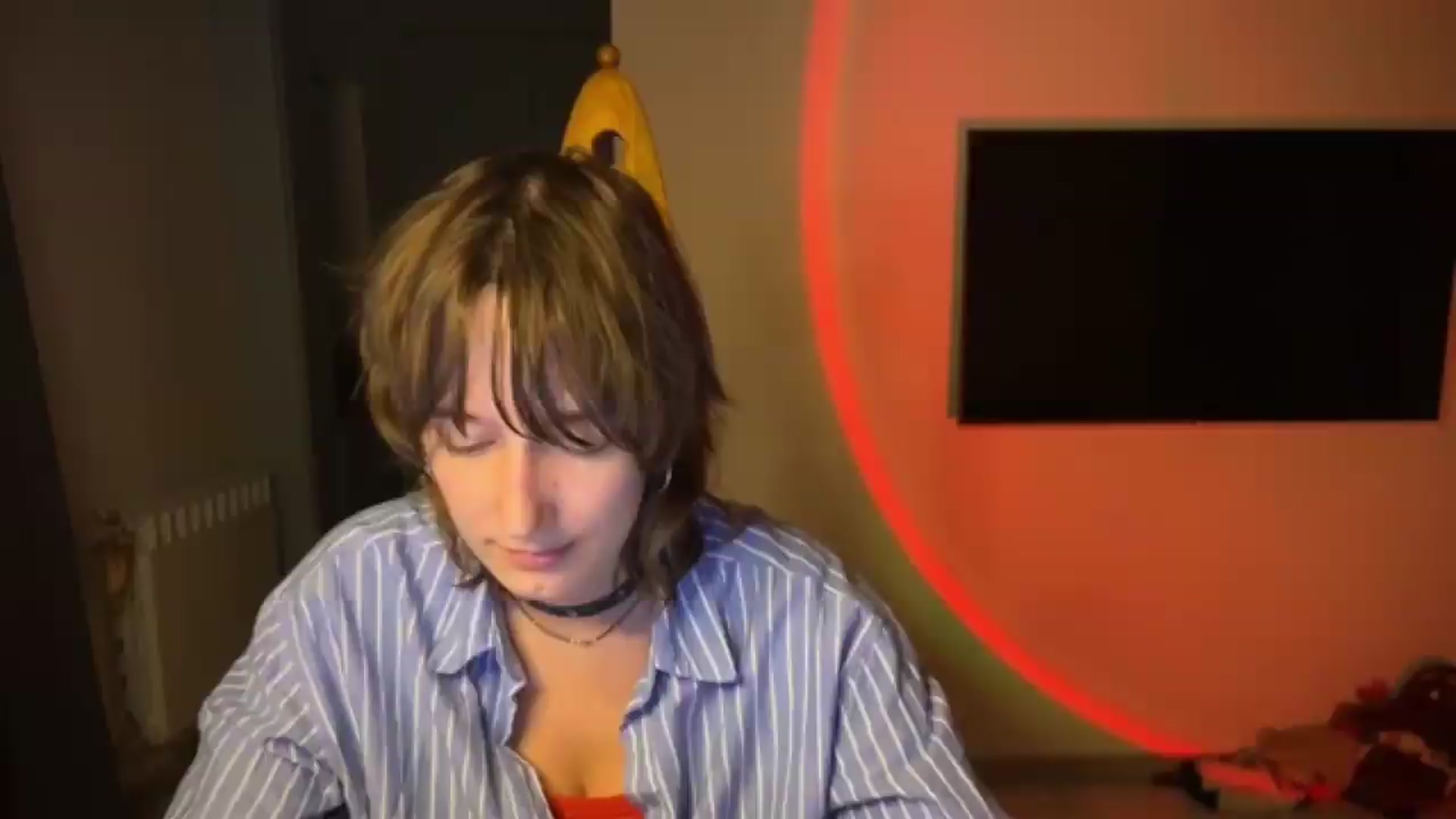 Gallery image thumbnail from LoooneyTunes's myfreecams stream on, 08/19/2026, 23:45 image 16 of 20