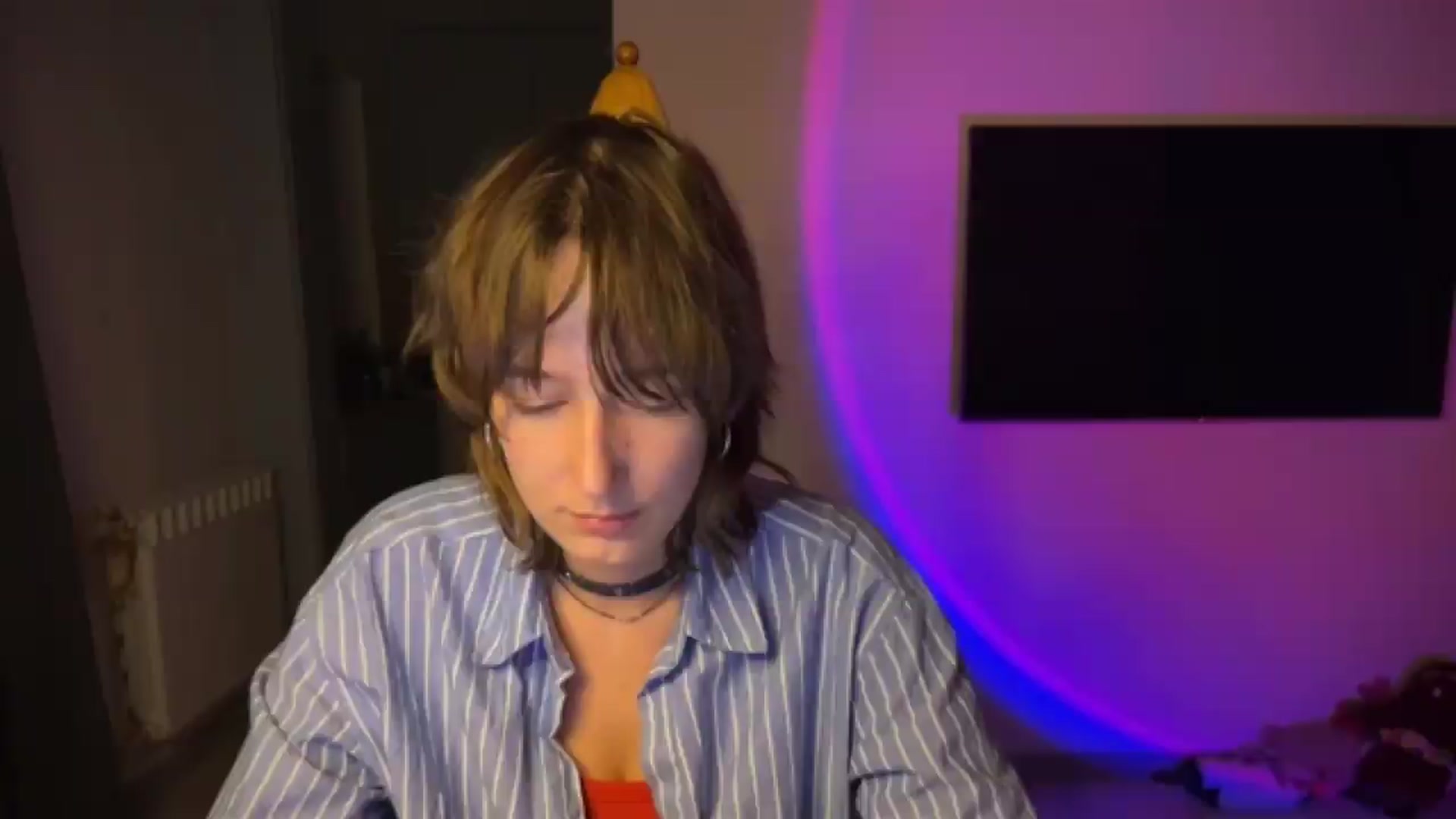 Gallery image thumbnail from LoooneyTunes's myfreecams stream on, 08/19/2026, 23:45 image 1 of 20
