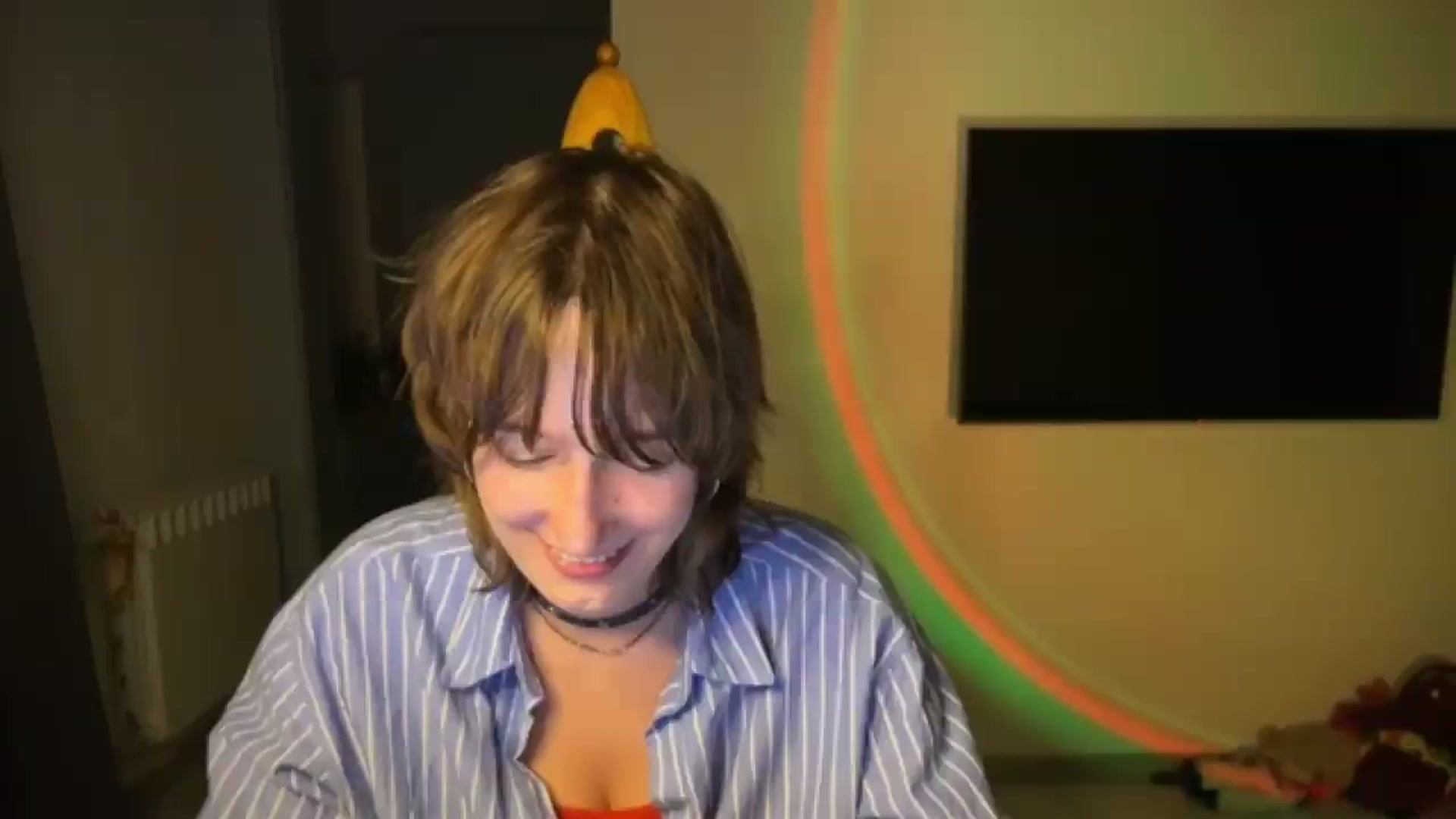 Gallery image thumbnail from LoooneyTunes's myfreecams stream on, 08/19/2026, 23:45 image 15 of 20