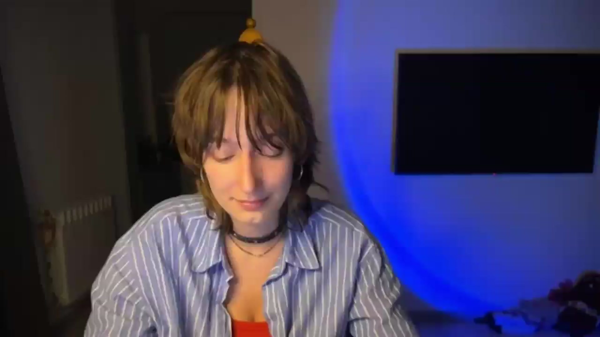 Gallery image thumbnail from LoooneyTunes's myfreecams stream on, 08/19/2026, 23:45 image 12 of 20