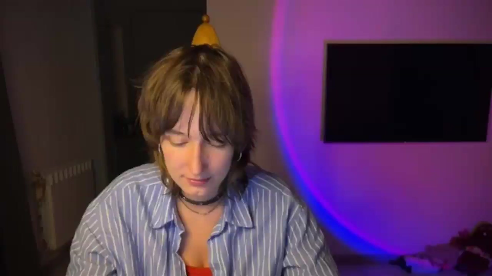Gallery image thumbnail from LoooneyTunes's myfreecams stream on, 08/19/2026, 23:45 image 10 of 20