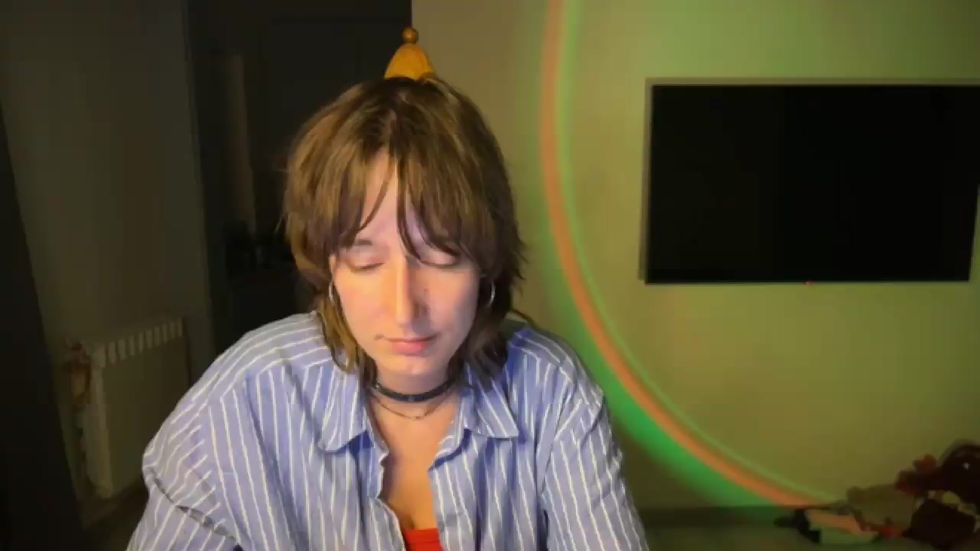 Gallery image thumbnail from LoooneyTunes's myfreecams stream on, 08/19/2026, 23:45 image 6 of 20