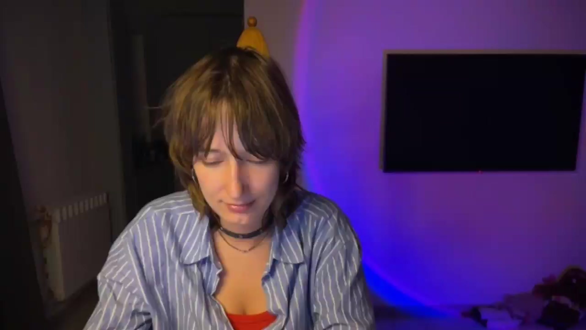 Gallery image thumbnail from LoooneyTunes's myfreecams stream on, 08/20/2026, 01:24 image 17 of 20
