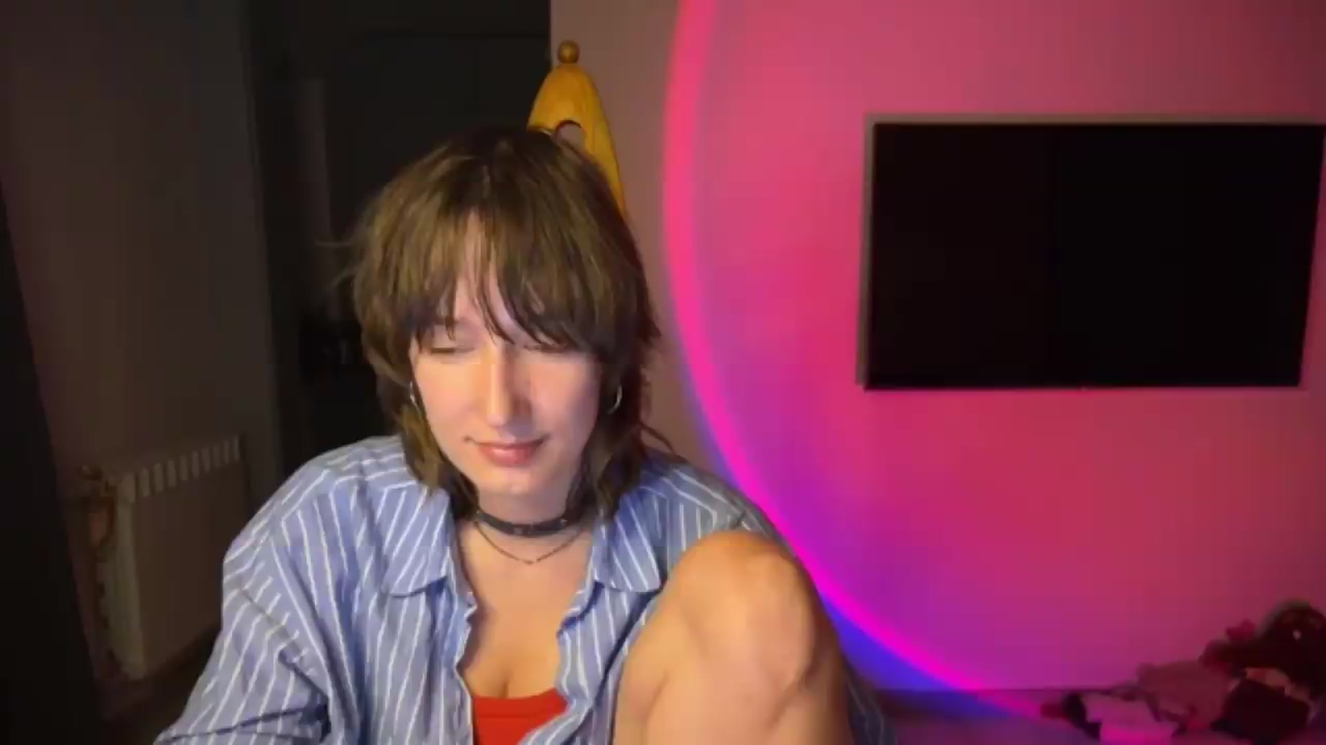 Gallery image thumbnail from LoooneyTunes's myfreecams stream on, 08/20/2026, 01:24 image 13 of 20