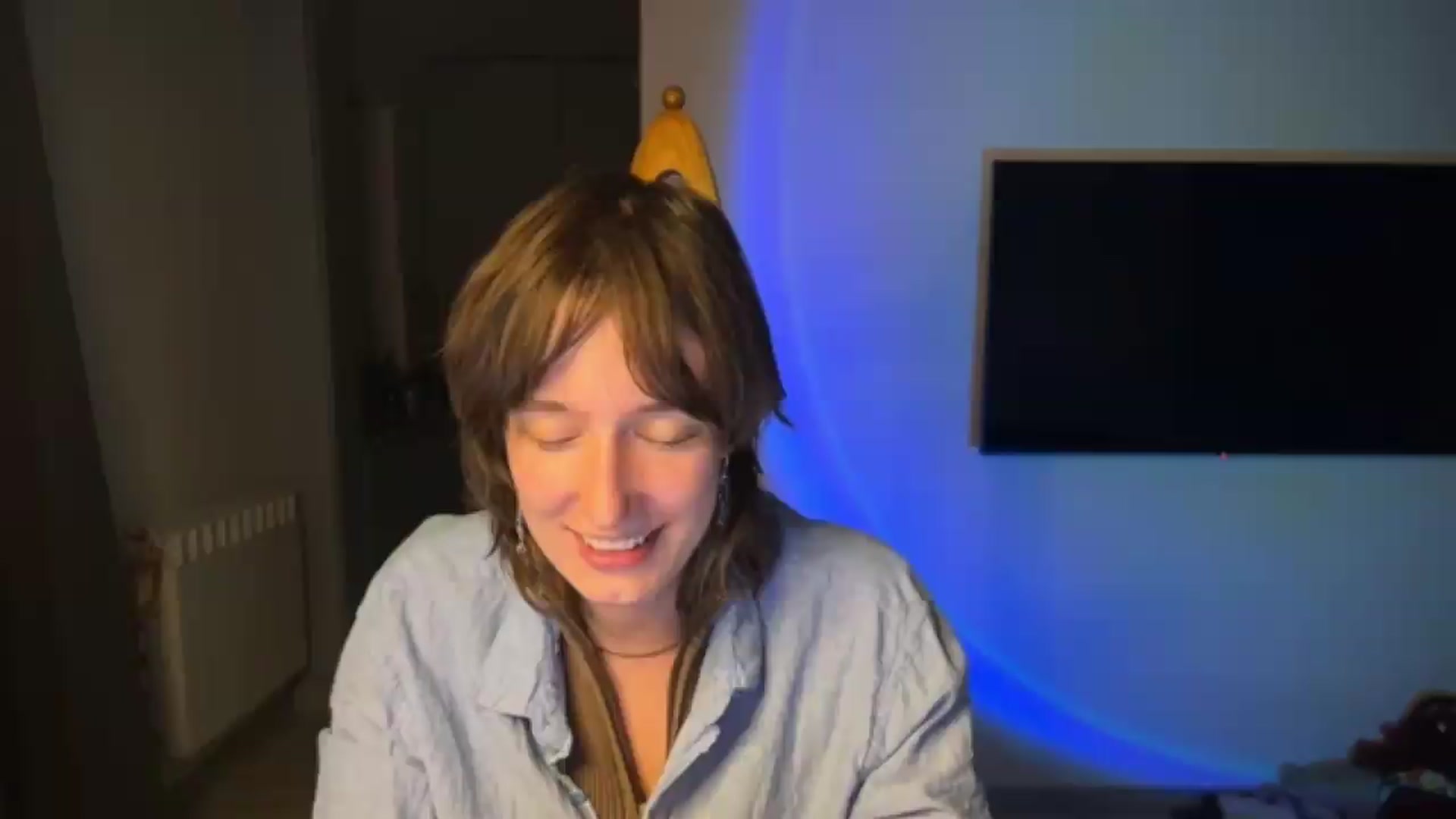 Gallery image thumbnail from LoooneyTunes's myfreecams stream on, 08/20/2026, 23:02 image 1 of 20