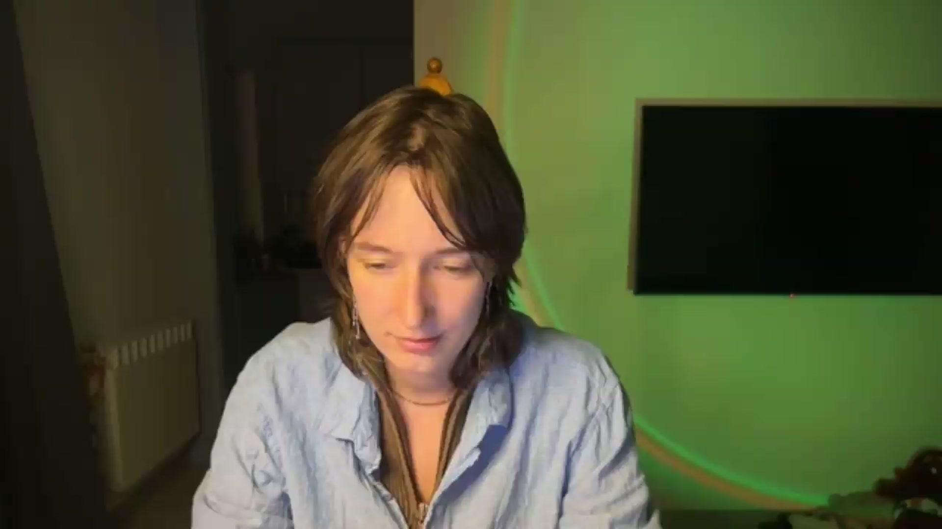 Gallery image thumbnail from LoooneyTunes's myfreecams stream on, 08/20/2026, 23:02 image 14 of 20
