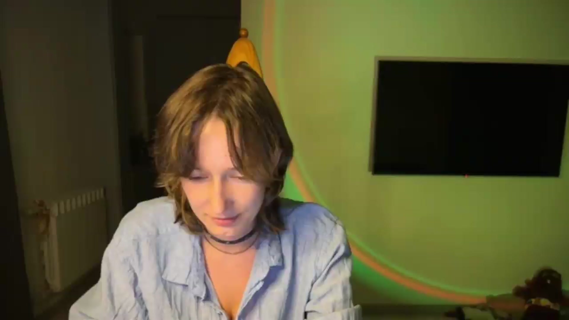 Gallery image thumbnail from LoooneyTunes's myfreecams stream on, 08/22/2026, 24:35 image 3 of 20