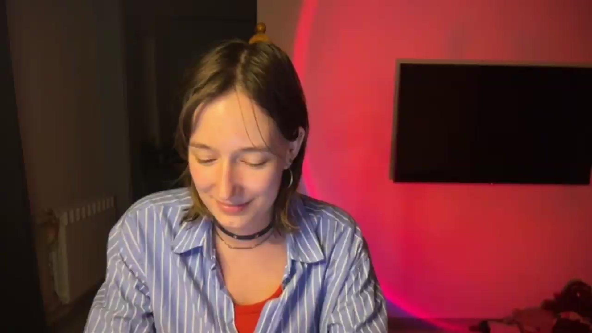 Gallery image thumbnail from LoooneyTunes's myfreecams stream on, 08/24/2026, 23:18 image 8 of 20