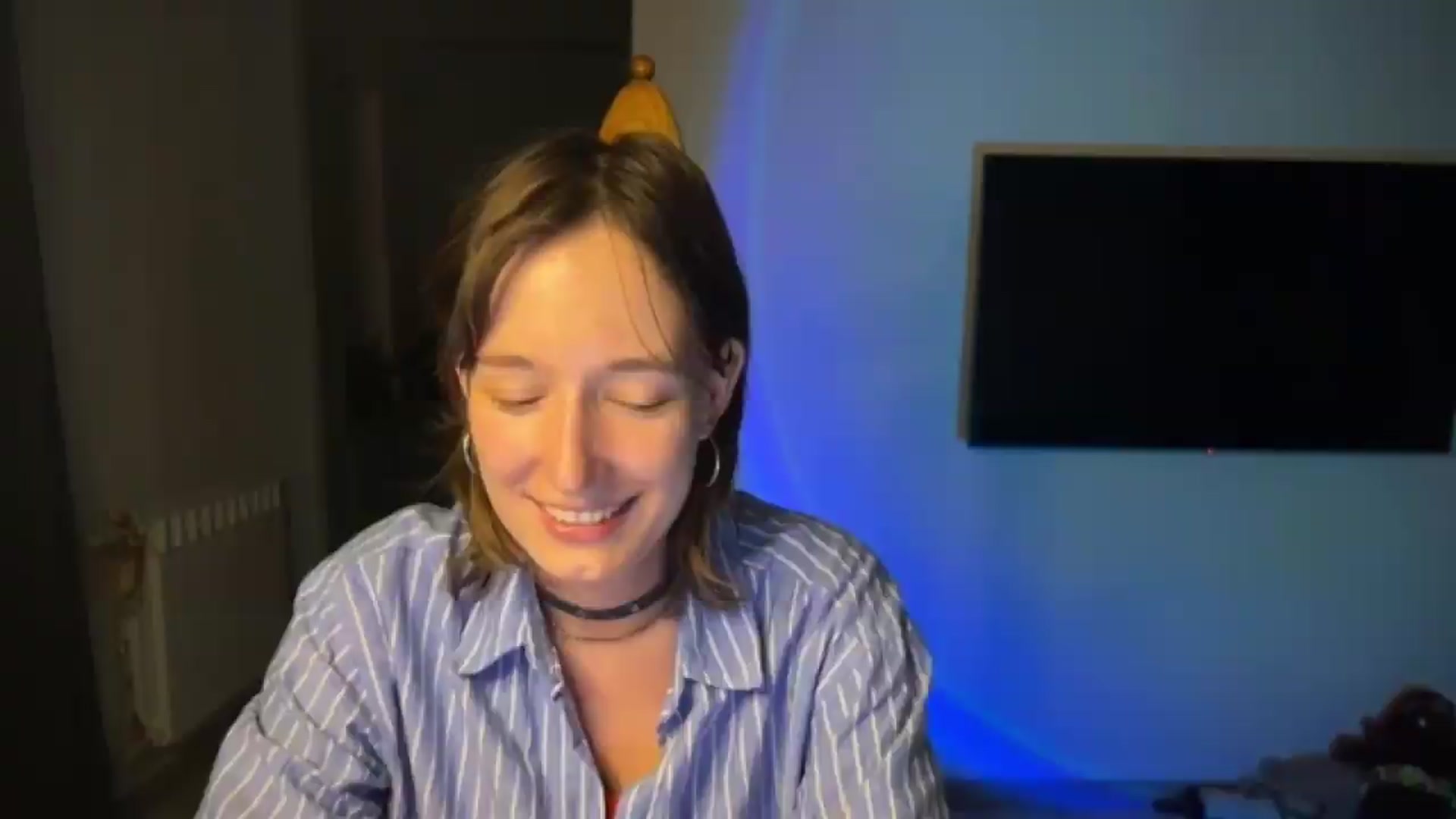 Gallery image thumbnail from LoooneyTunes's myfreecams stream on, 08/24/2026, 23:18 image 14 of 20