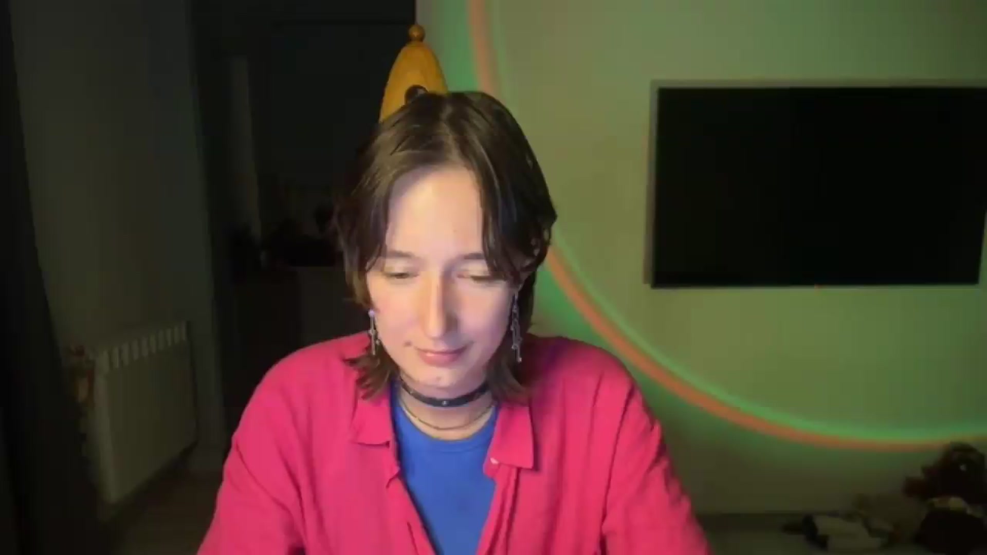 Gallery image thumbnail from LoooneyTunes's myfreecams stream on, 08/25/2026, 23:24 image 9 of 20