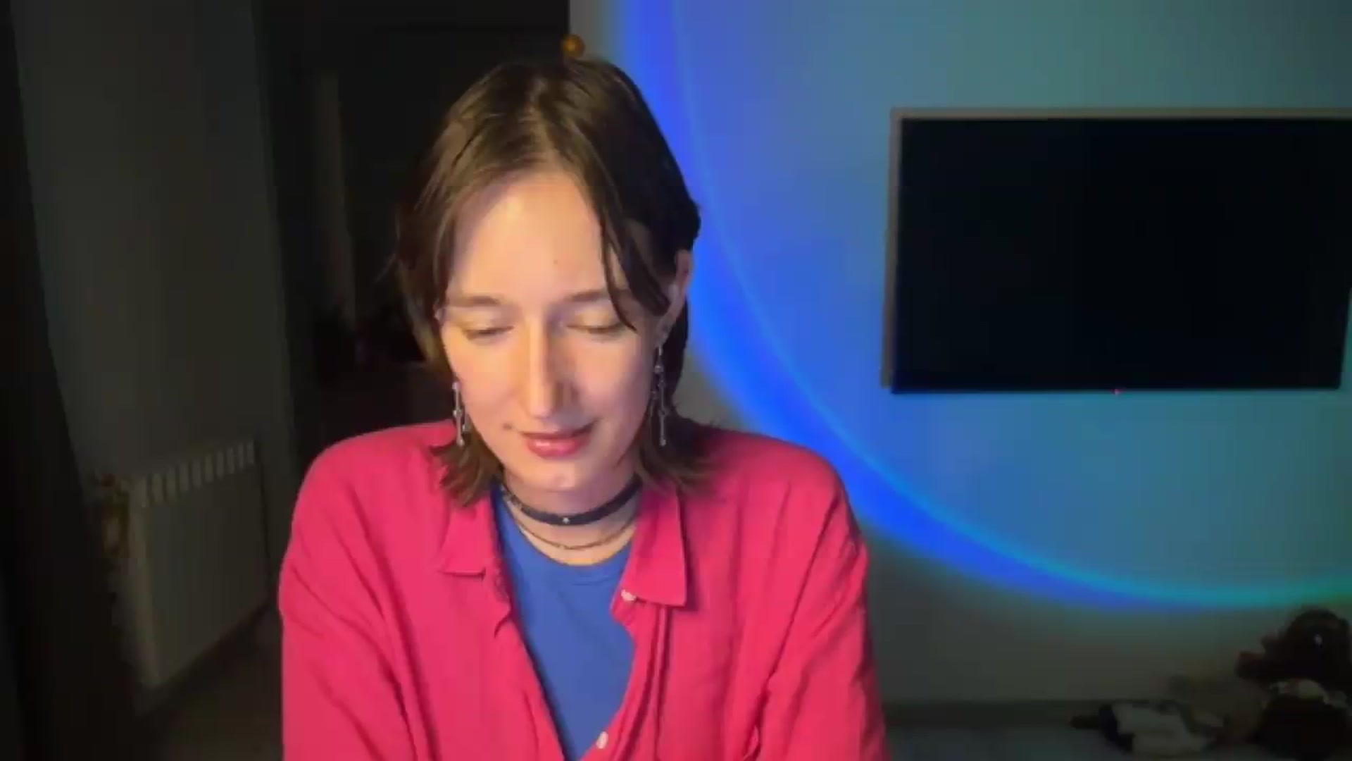 Gallery image thumbnail from LoooneyTunes's myfreecams stream on, 08/26/2026, 24:15 image 20 of 20