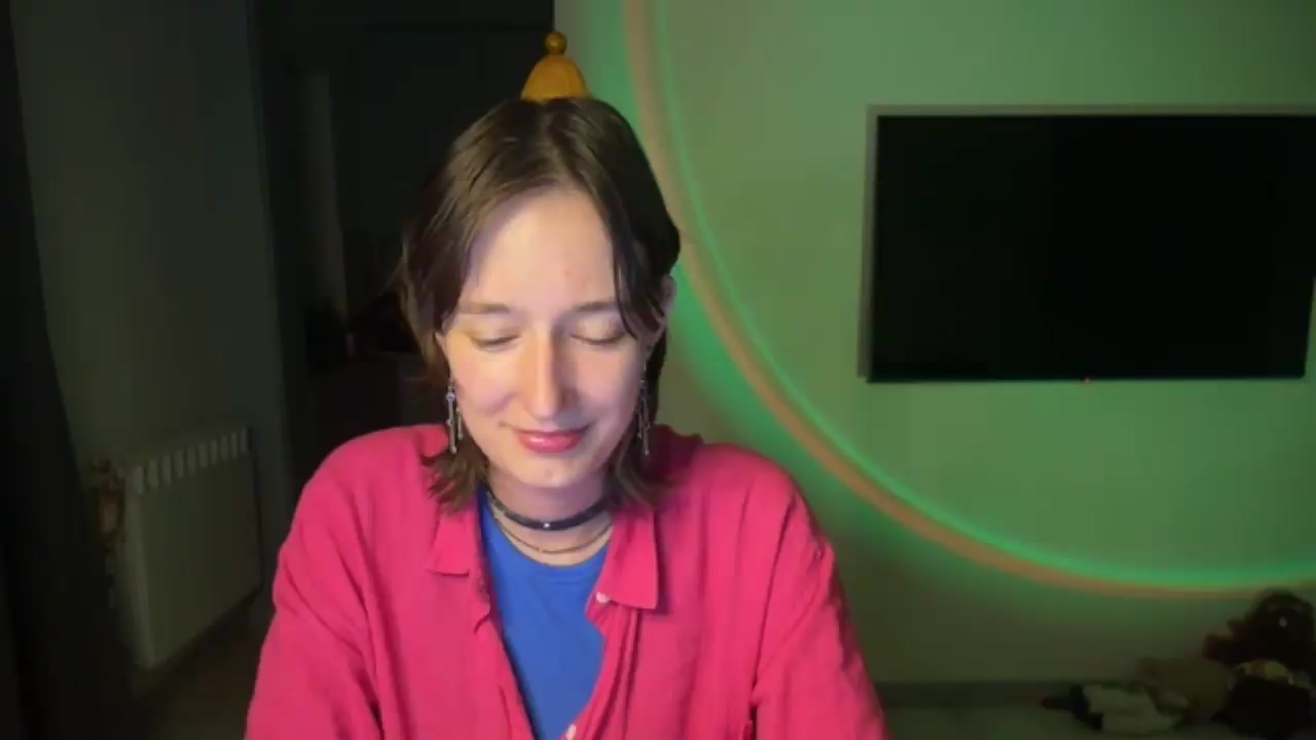 Gallery image thumbnail from LoooneyTunes's myfreecams stream on, 08/26/2026, 24:15 image 7 of 20
