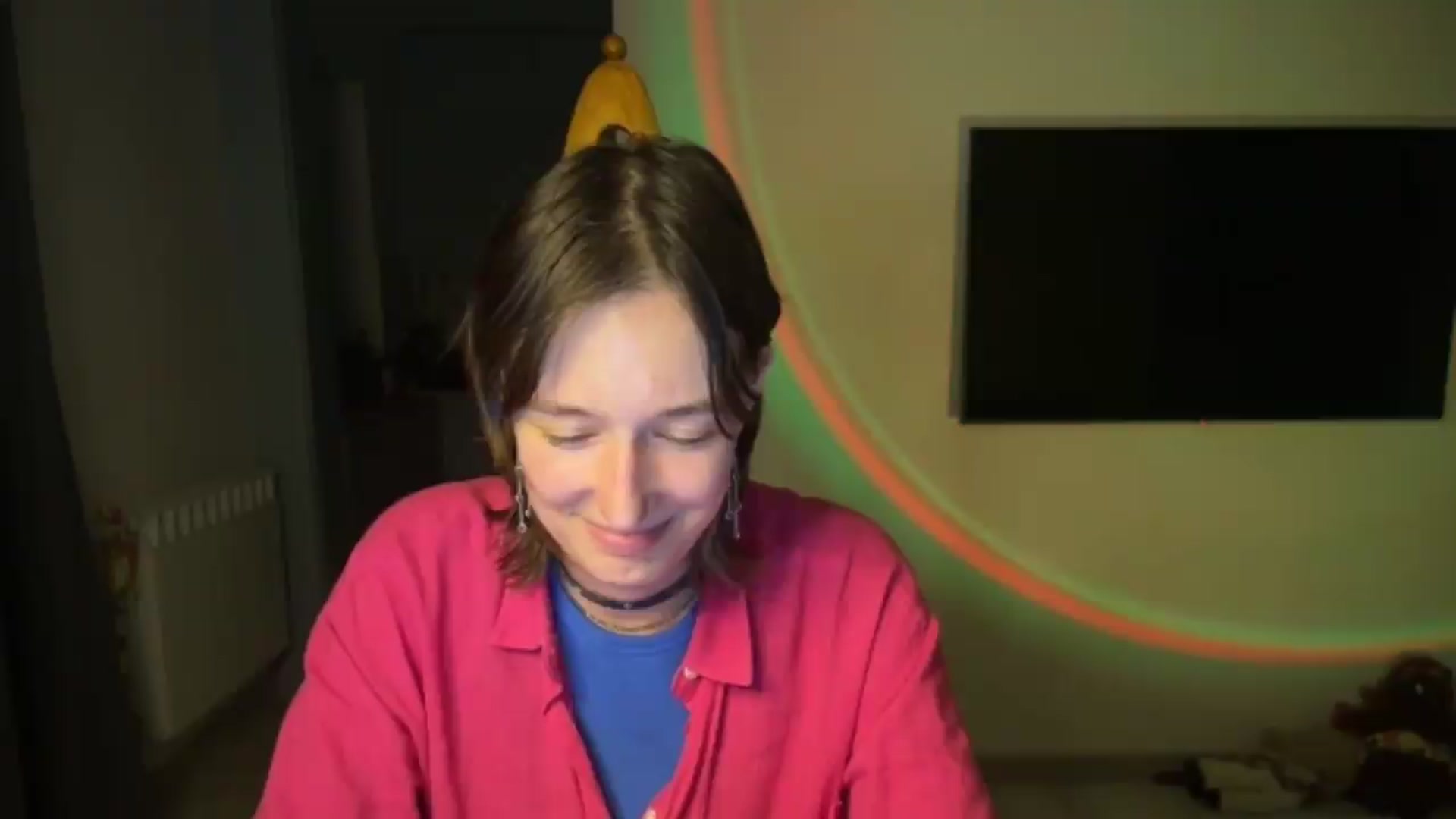 Gallery image thumbnail from LoooneyTunes's myfreecams stream on, 08/26/2026, 24:15 image 2 of 20