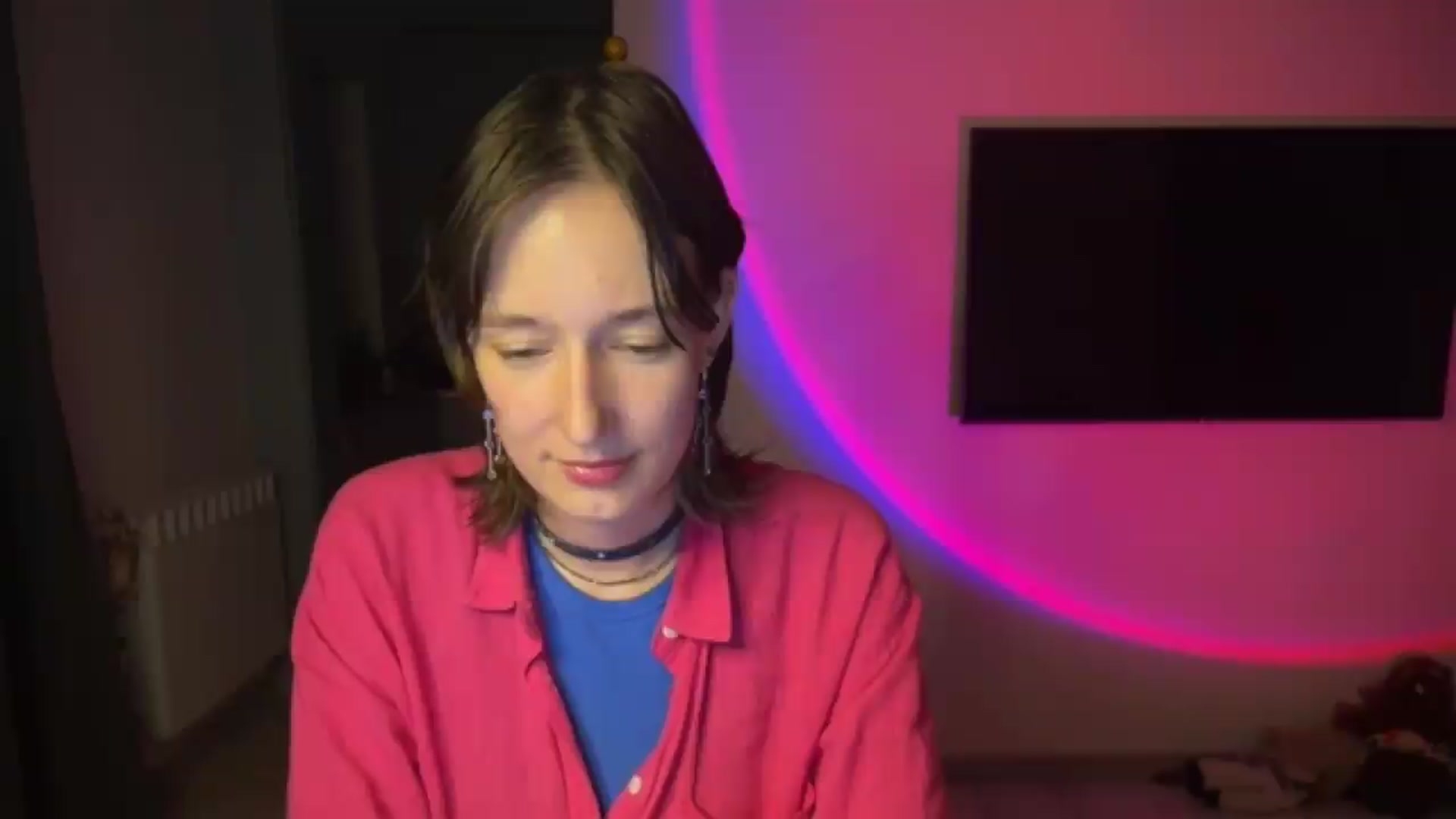 Gallery image thumbnail from LoooneyTunes's myfreecams stream on, 08/26/2026, 24:15 image 11 of 20