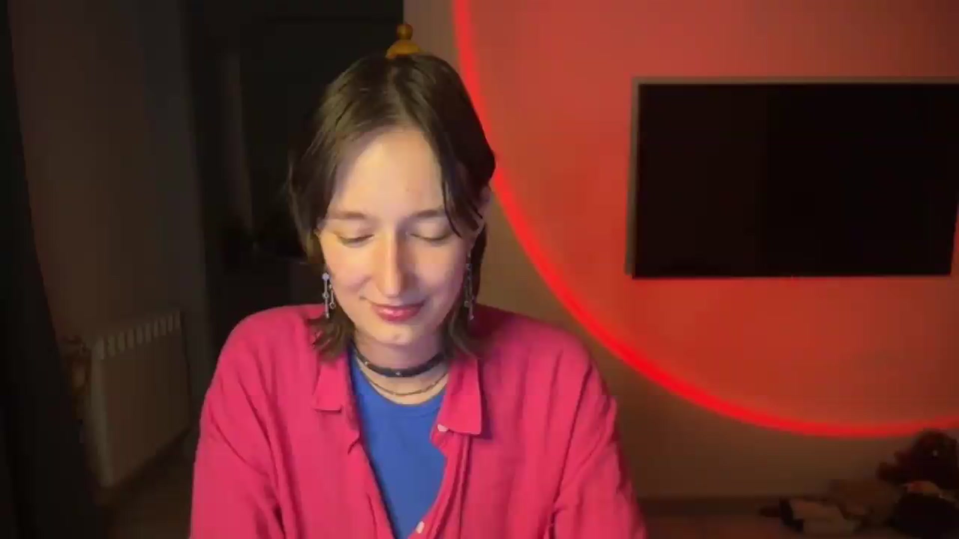 Gallery image thumbnail from LoooneyTunes's myfreecams stream on, 08/26/2026, 24:15 image 4 of 20