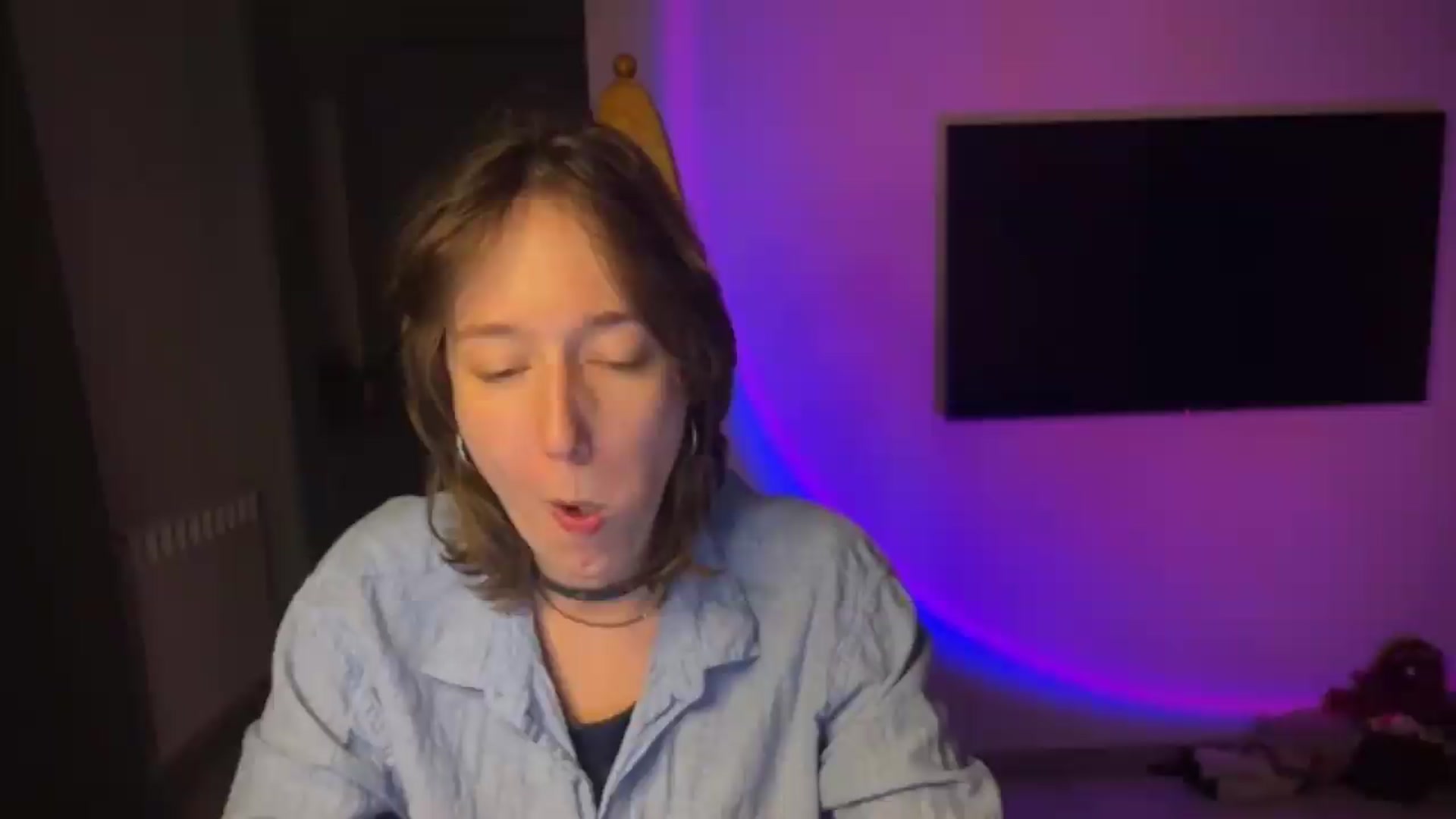 Gallery image thumbnail from LoooneyTunes's myfreecams stream on, 08/26/2026, 23:51 image 2 of 20