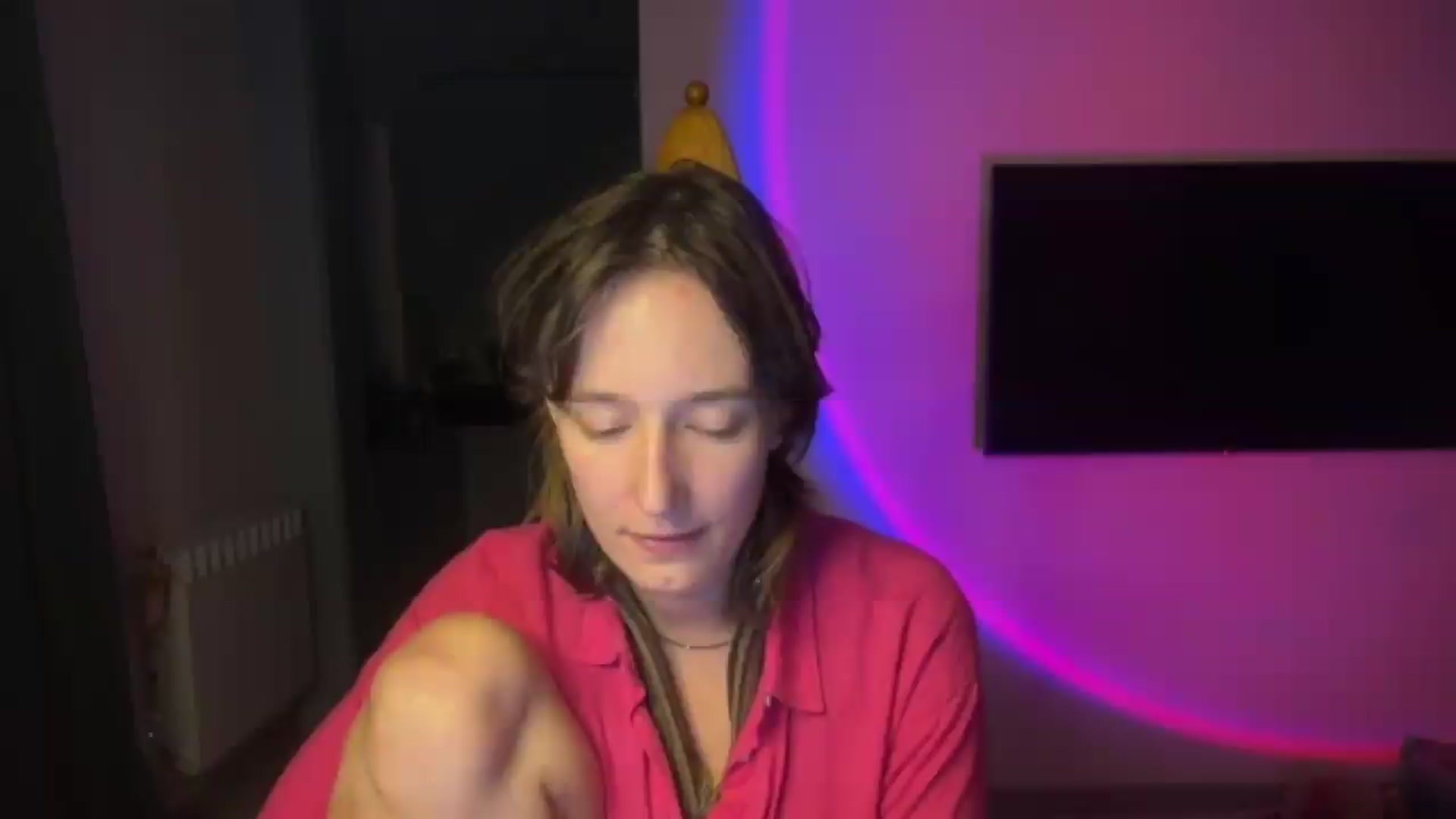 Gallery image thumbnail from LoooneyTunes's myfreecams stream on, 09/05/2026, 01:27 image 12 of 20