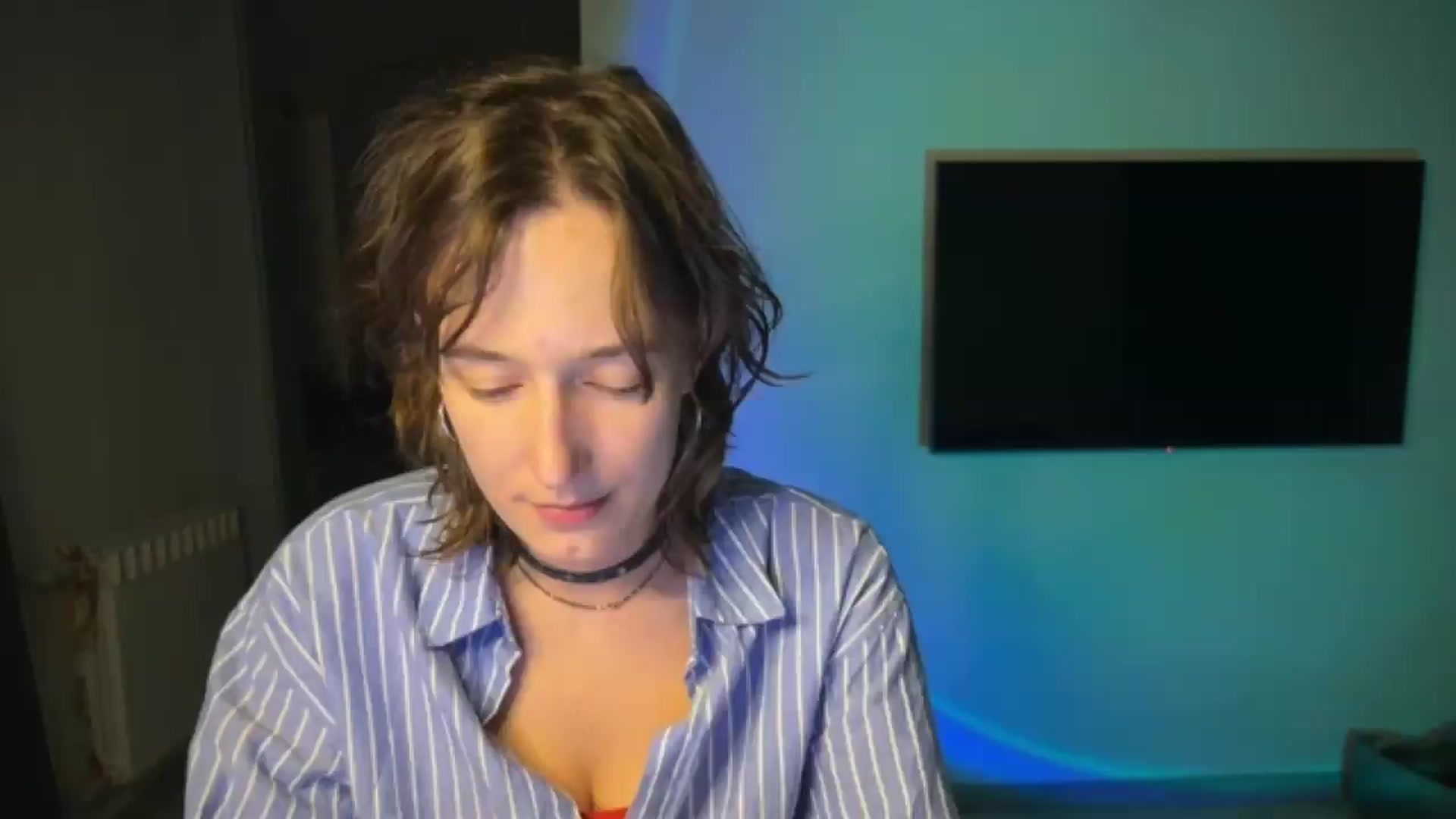 Gallery image thumbnail from LoooneyTunes's myfreecams stream on, 09/08/2026, 23:47 image 8 of 20