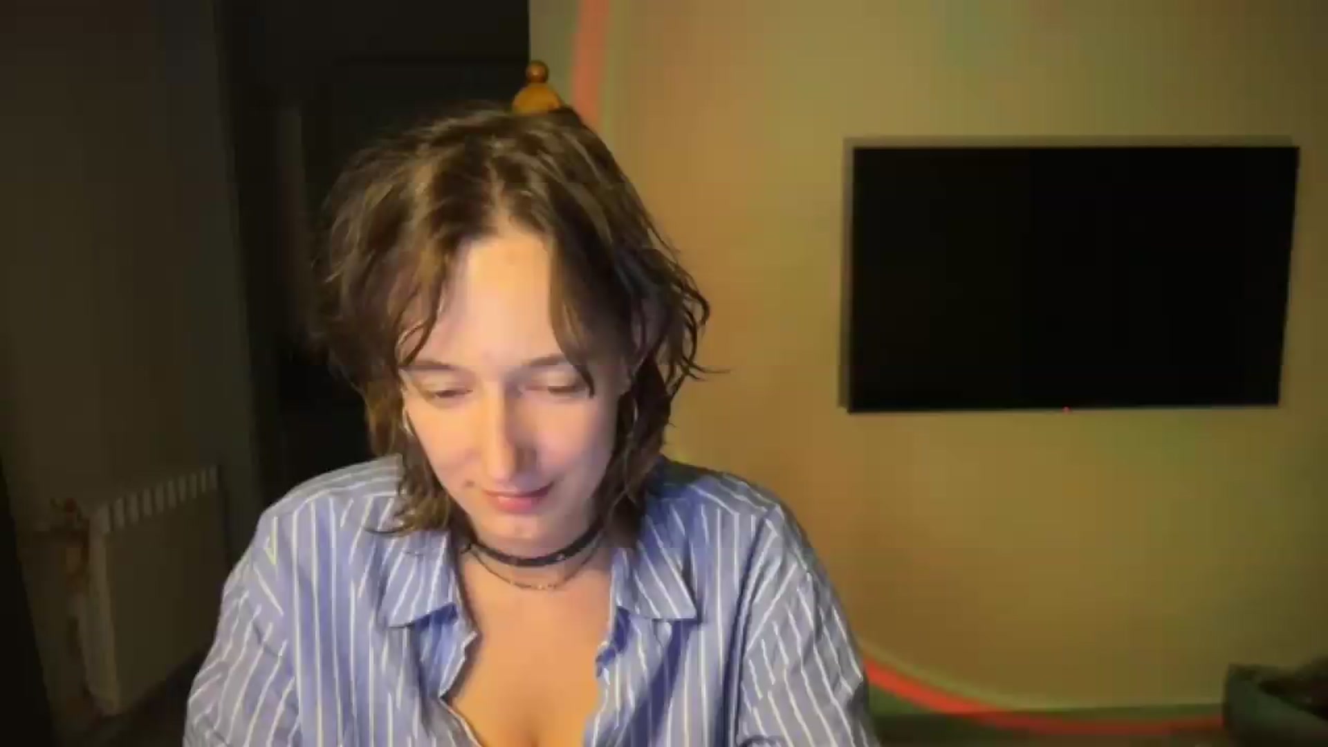 Gallery image thumbnail from LoooneyTunes's myfreecams stream on, 09/08/2026, 23:47 image 1 of 20