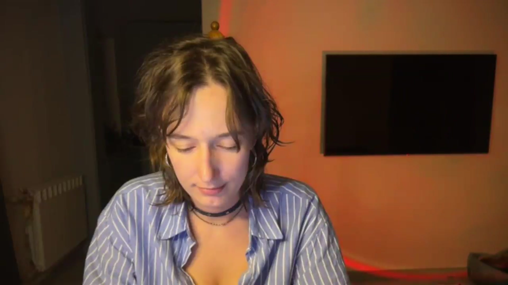 Gallery image thumbnail from LoooneyTunes's myfreecams stream on, 09/08/2026, 23:47 image 18 of 20