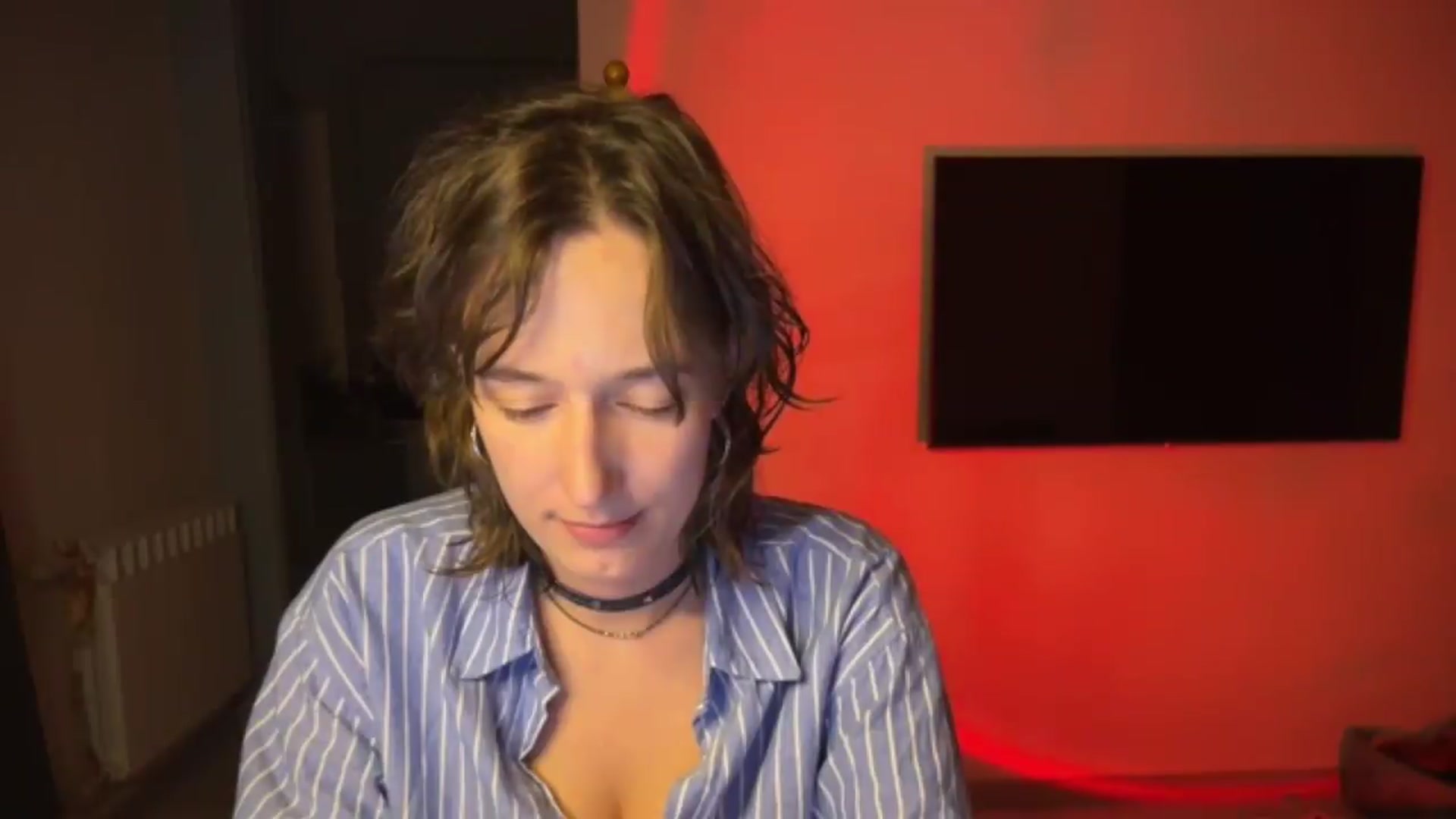 Gallery image thumbnail from LoooneyTunes's myfreecams stream on, 09/08/2026, 23:47 image 19 of 20