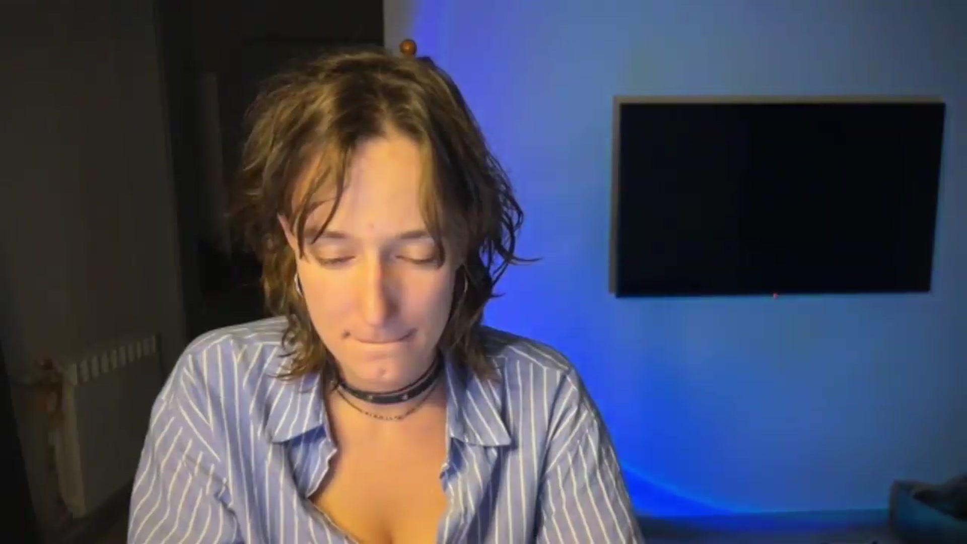 Gallery image thumbnail from LoooneyTunes's myfreecams stream on, 09/08/2026, 23:47 image 15 of 20