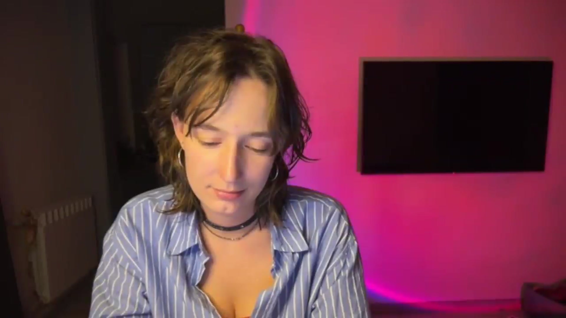Gallery image thumbnail from LoooneyTunes's myfreecams stream on, 09/08/2026, 23:47 image 20 of 20