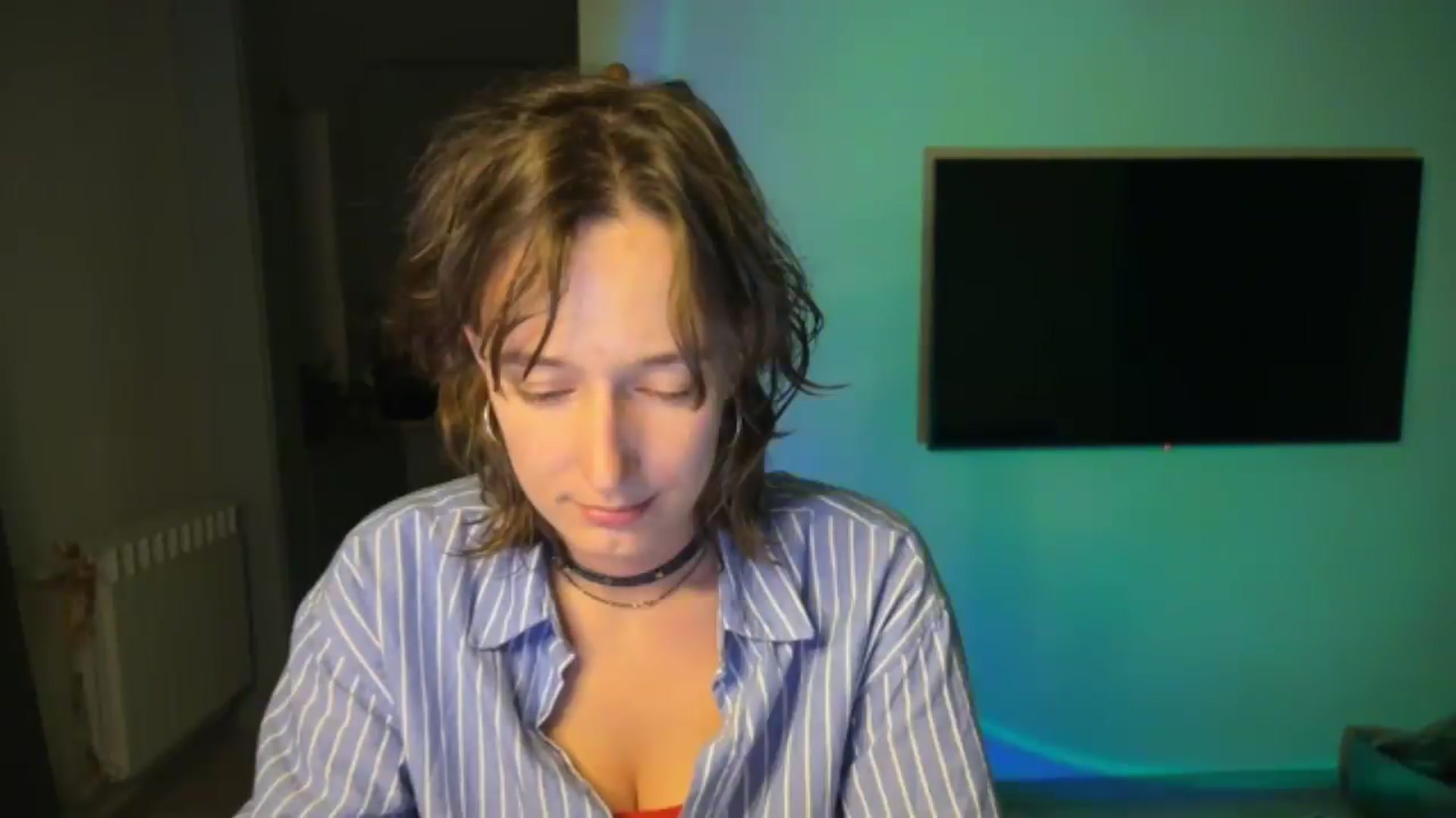 Gallery image thumbnail from LoooneyTunes's myfreecams stream on, 09/08/2026, 23:47 image 16 of 20