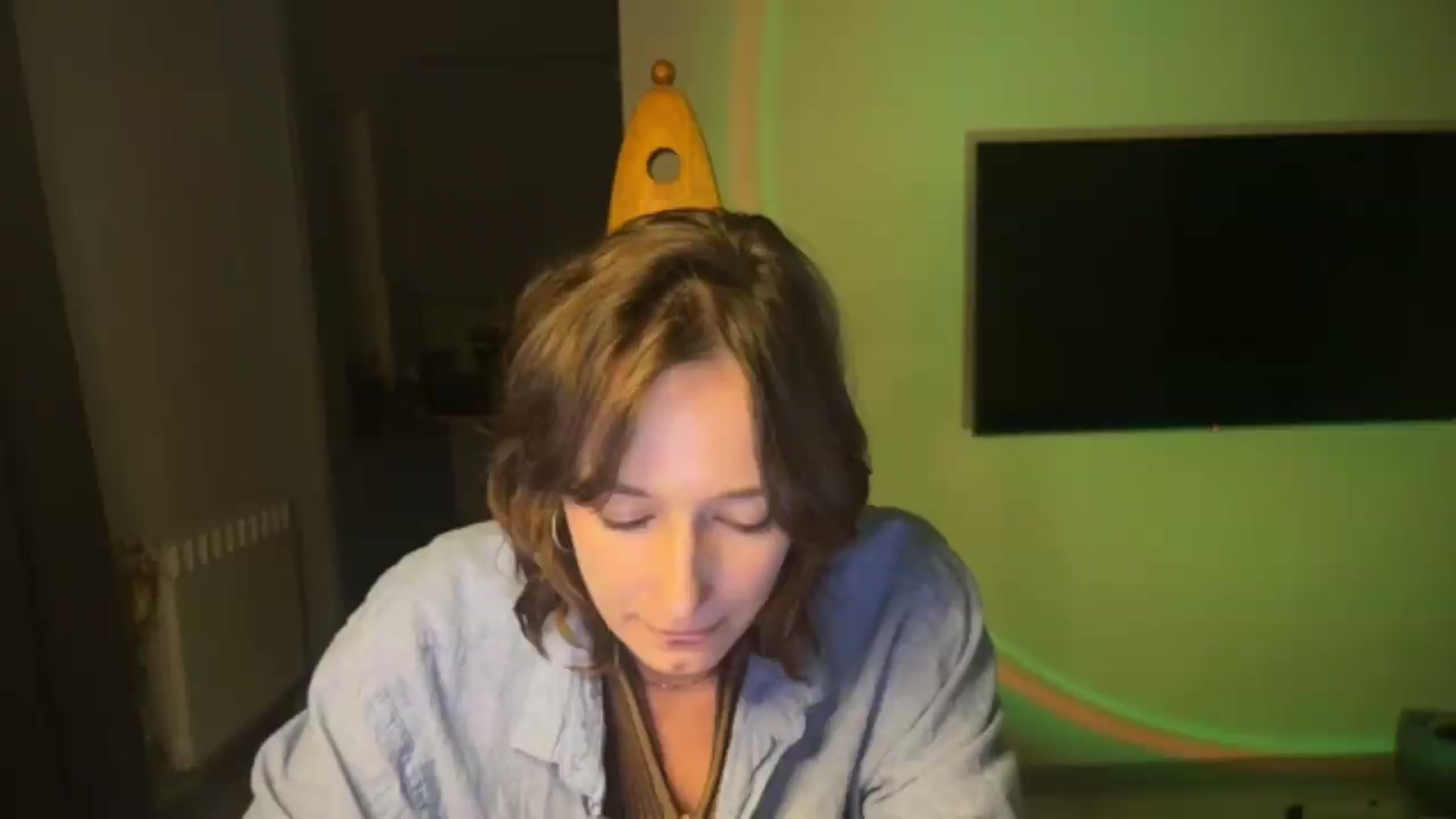 Gallery image thumbnail from LoooneyTunes's myfreecams stream on, 09/10/2026, 23:47 image 7 of 20