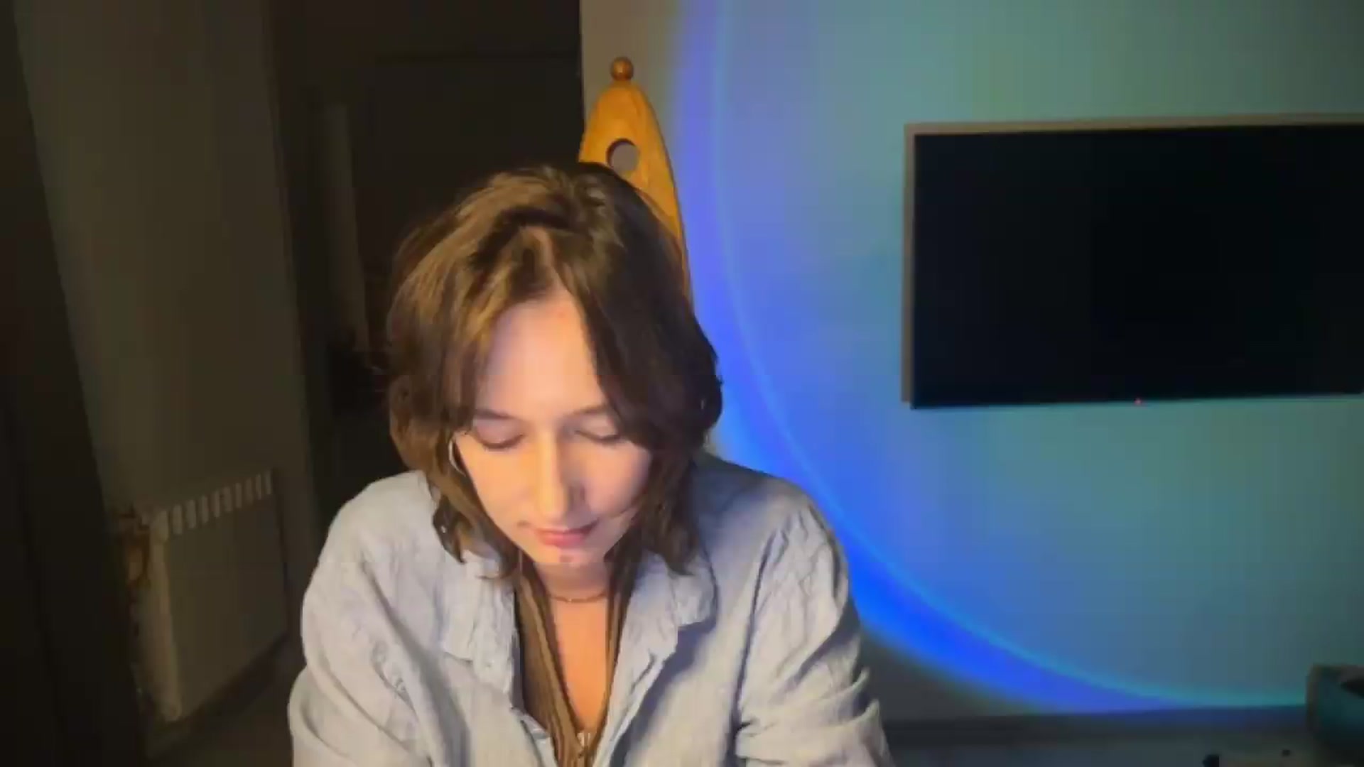 Gallery image thumbnail from LoooneyTunes's myfreecams stream on, 09/10/2026, 23:47 image 6 of 20