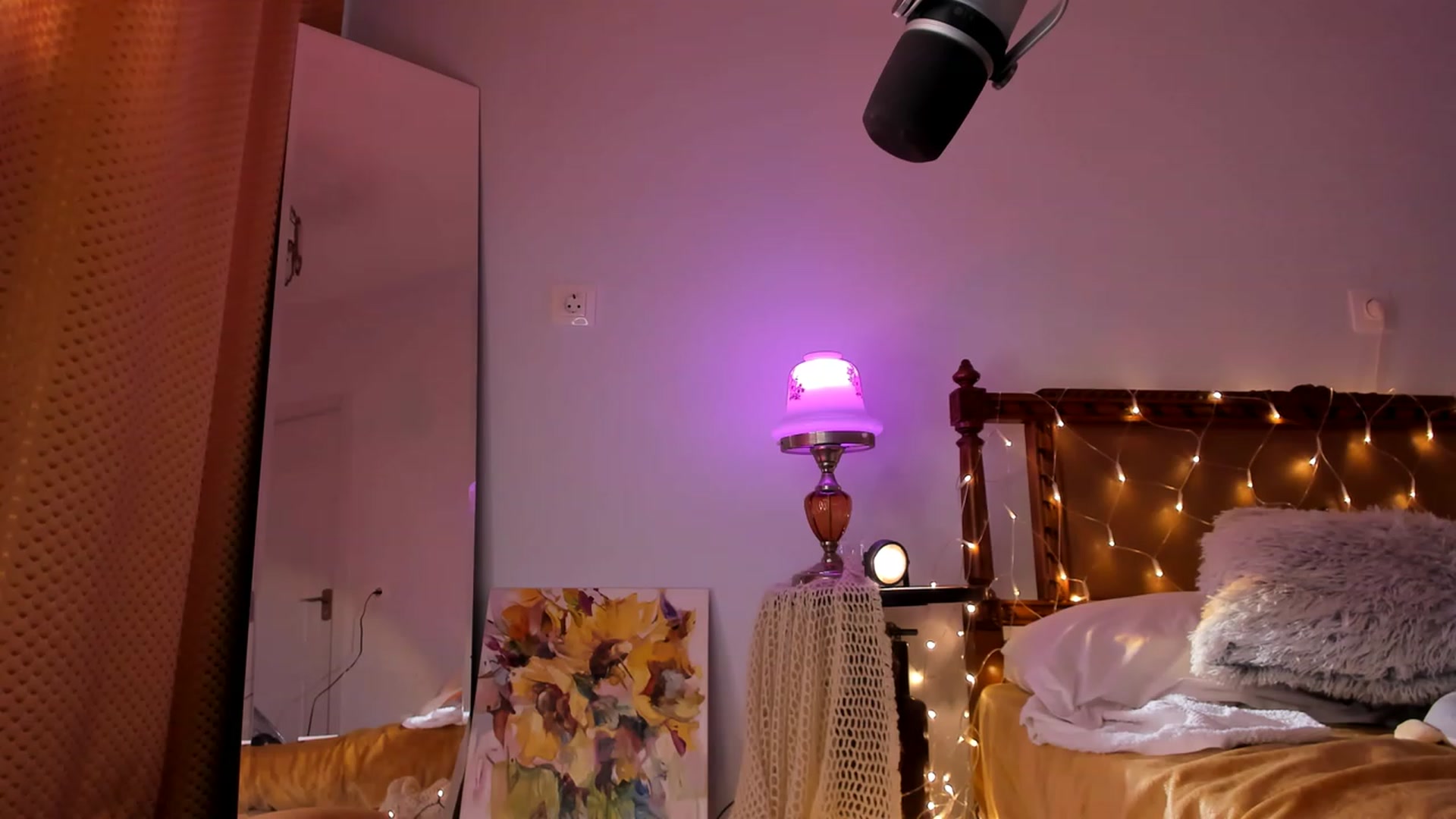Gallery image thumbnail from Loopcia's myfreecams stream on, 03/15/2023, 06:20 image 14 of 20