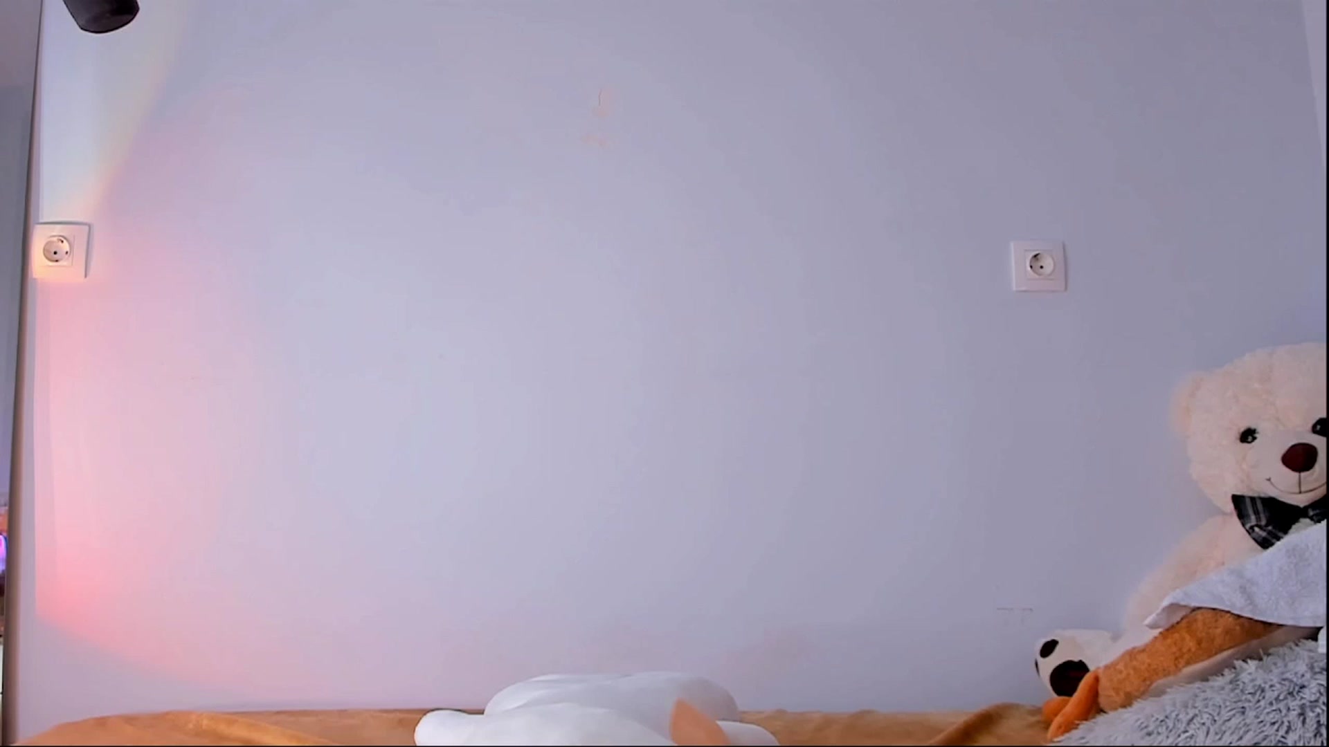 Gallery image thumbnail from Loopcia's myfreecams stream on, 05/03/2023, 11:52 image 3 of 20