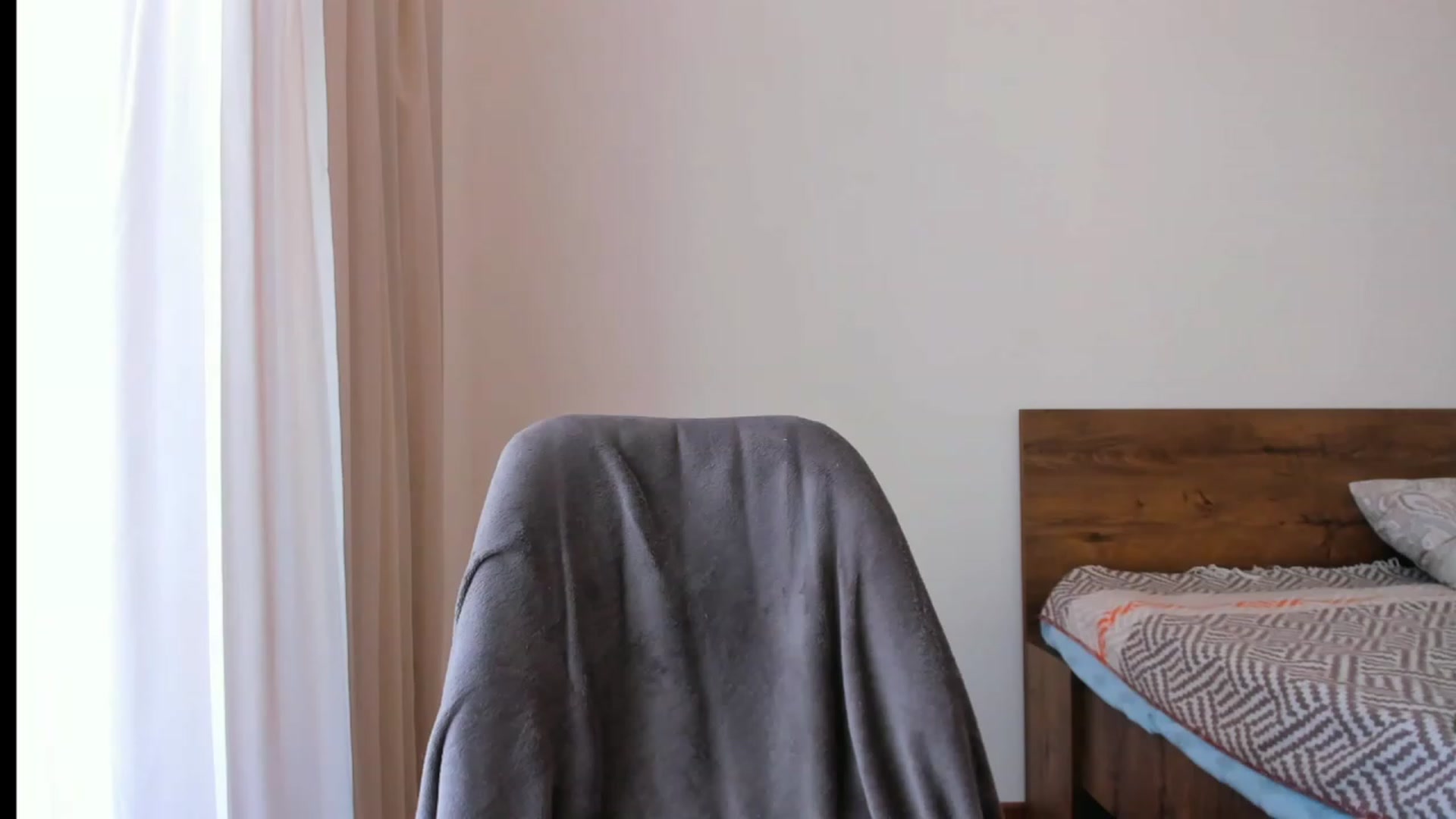 Gallery image thumbnail from Loopcia's myfreecams stream on, 08/06/2023, 13:19 image 18 of 20