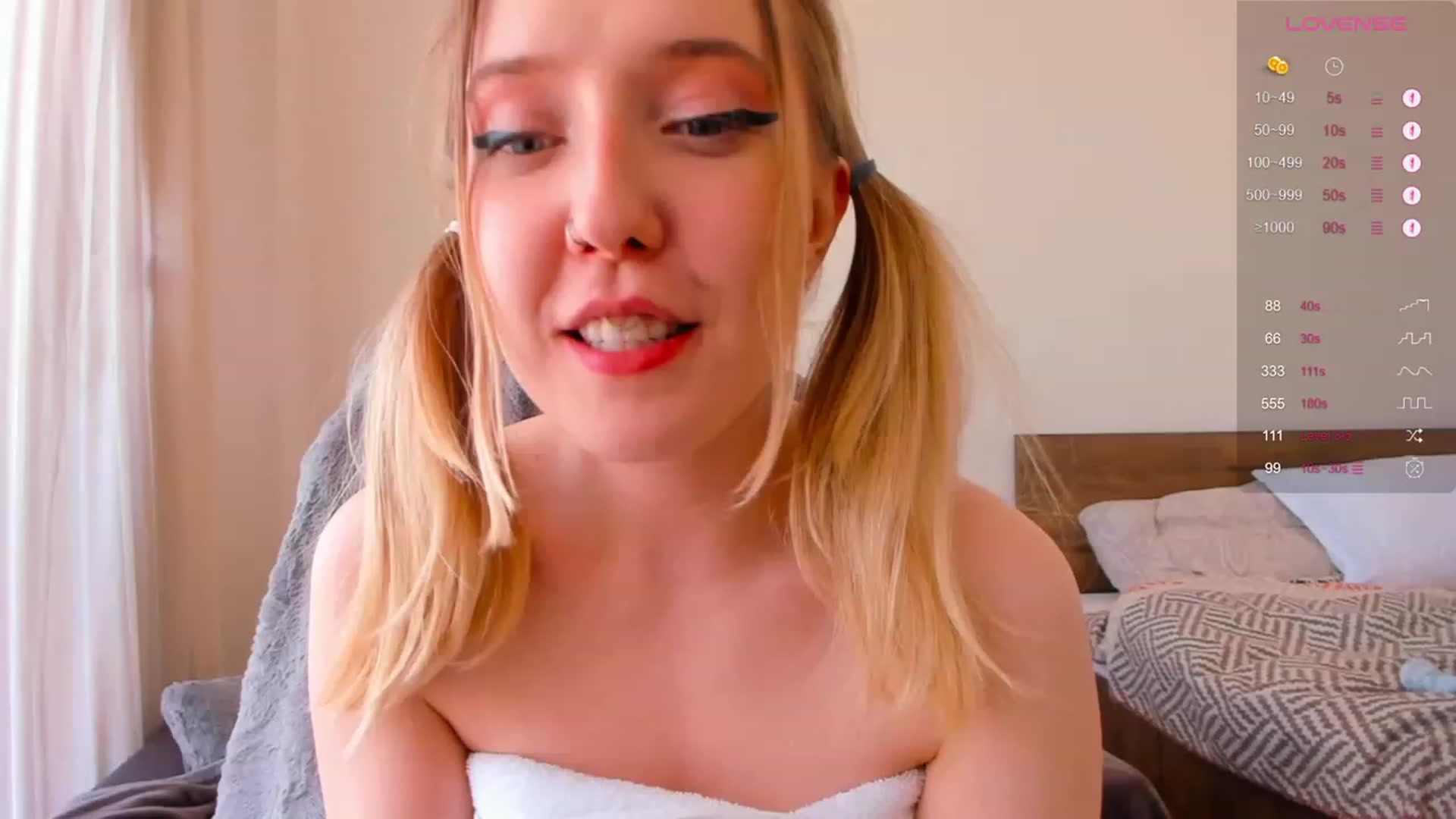 Gallery image thumbnail from Loopcia's myfreecams stream on, 12/04/2023, 12:02 image 8 of 20