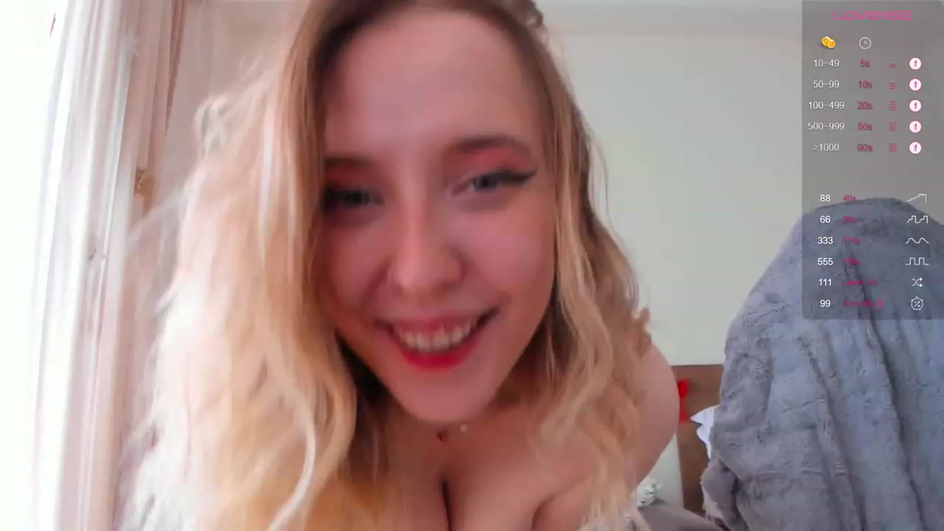 Gallery image thumbnail from Loopcia's myfreecams stream on, 12/17/2023, 12:23 image 11 of 20