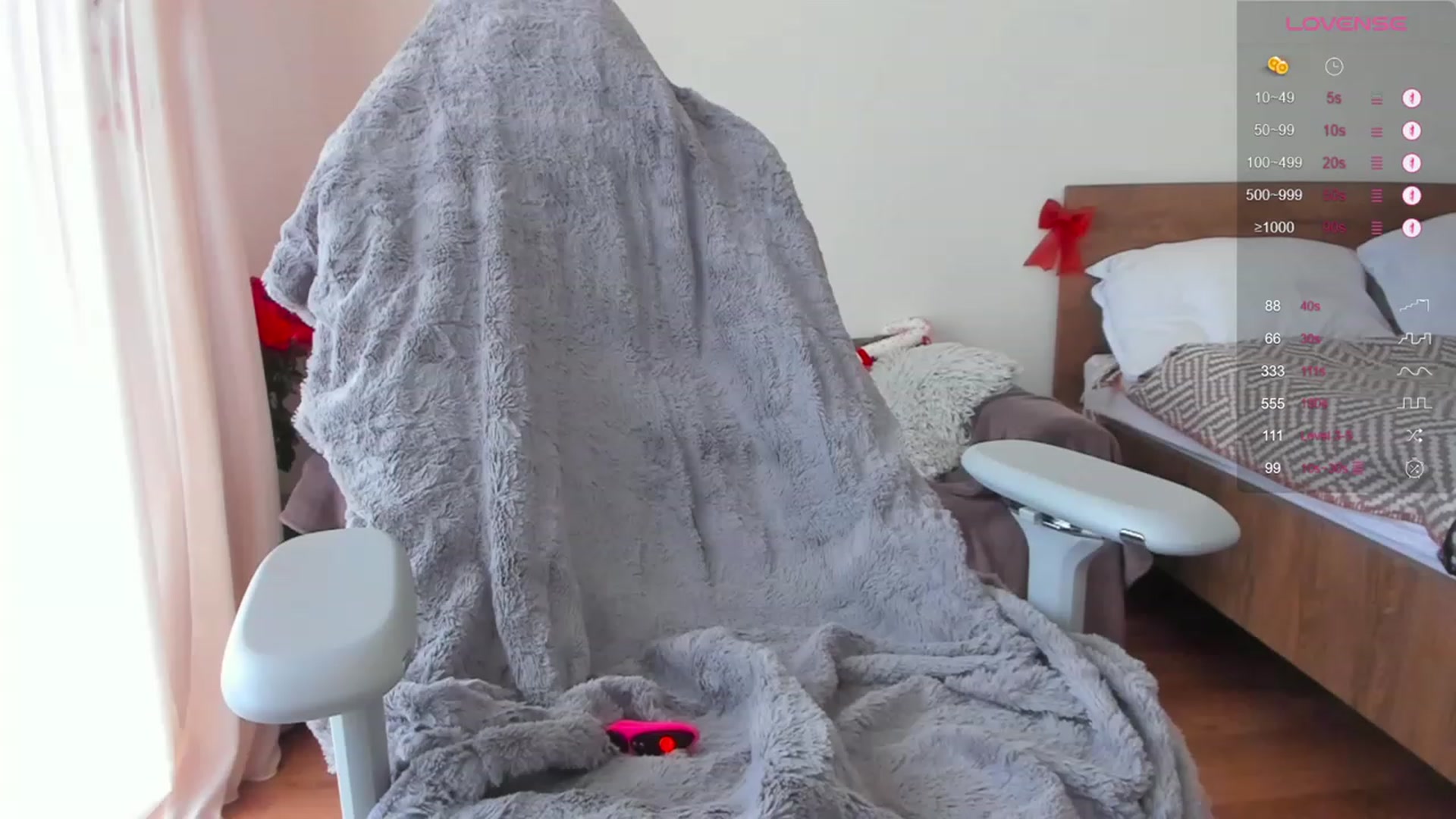 Gallery image thumbnail from Loopcia's myfreecams stream on, 12/17/2023, 12:23 image 1 of 20