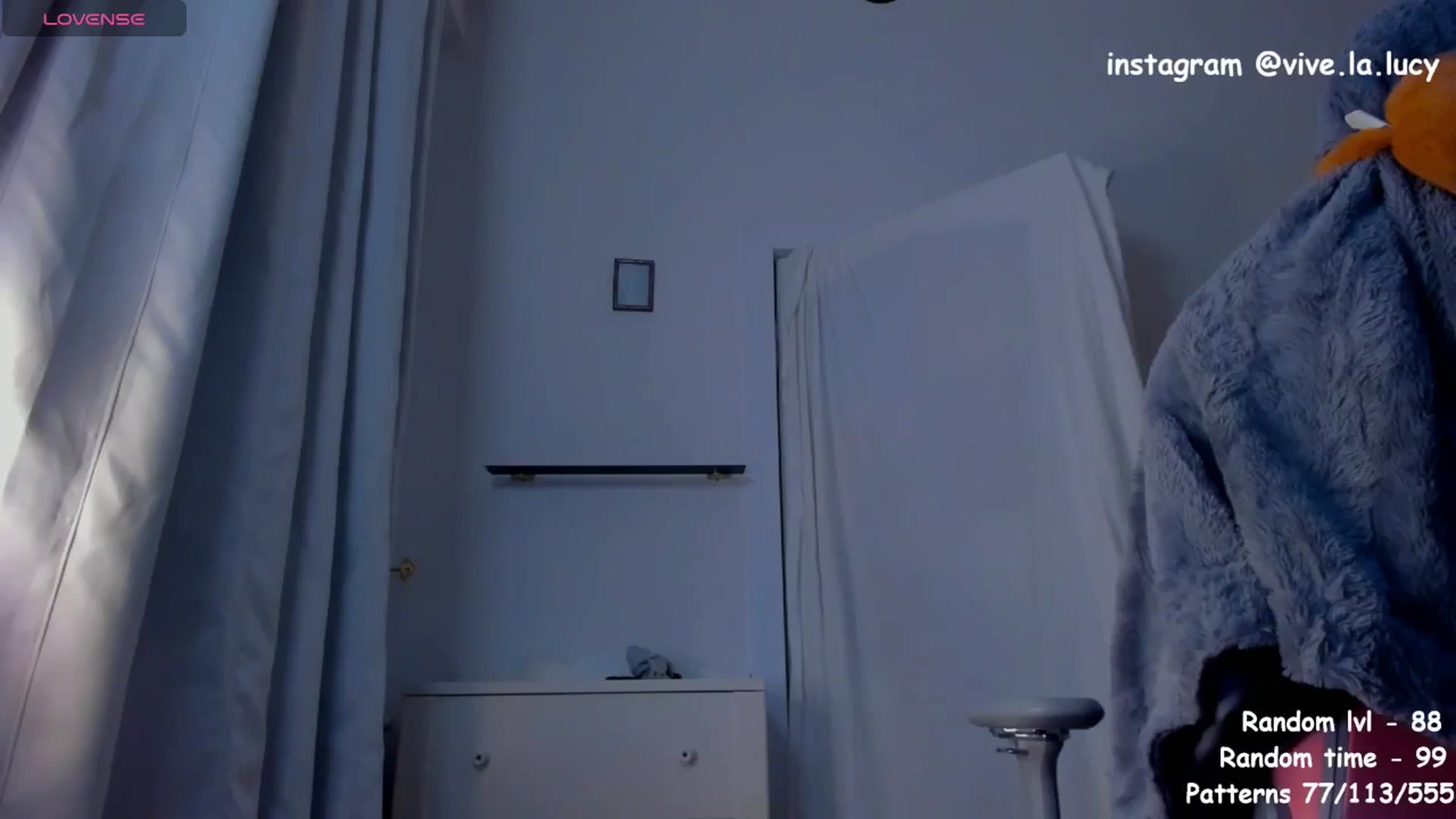 Gallery image thumbnail from Loopcia's myfreecams stream on, 12/19/2024, 18:29 image 4 of 20